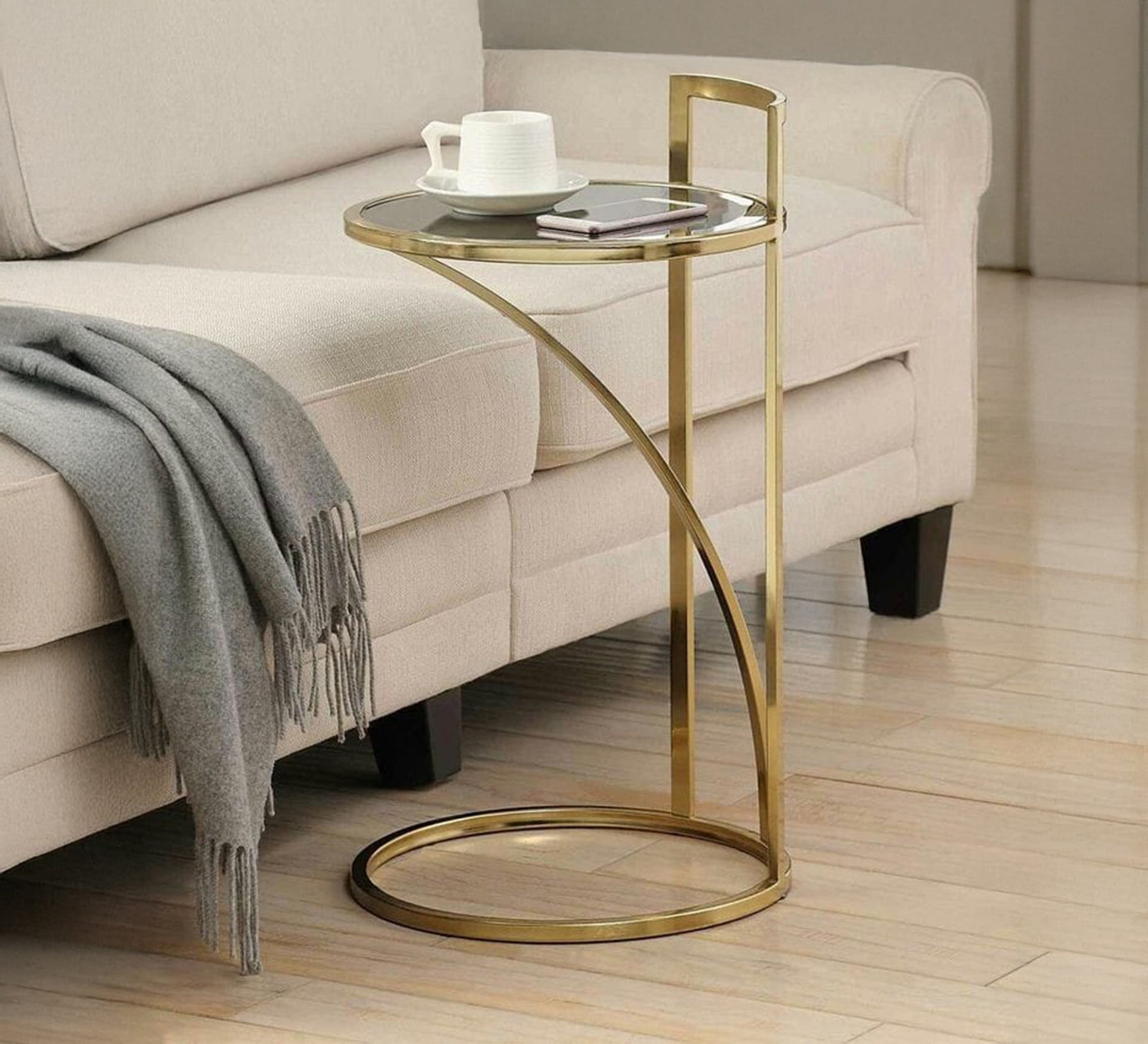 Modern side table with a streamlined base - Vitrine Furniture - Furniture