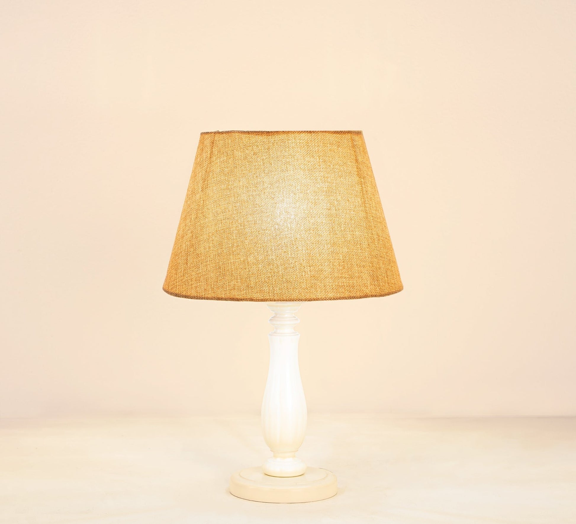 Modern table lamp with beige shade - Vitrine Furniture - Lighting