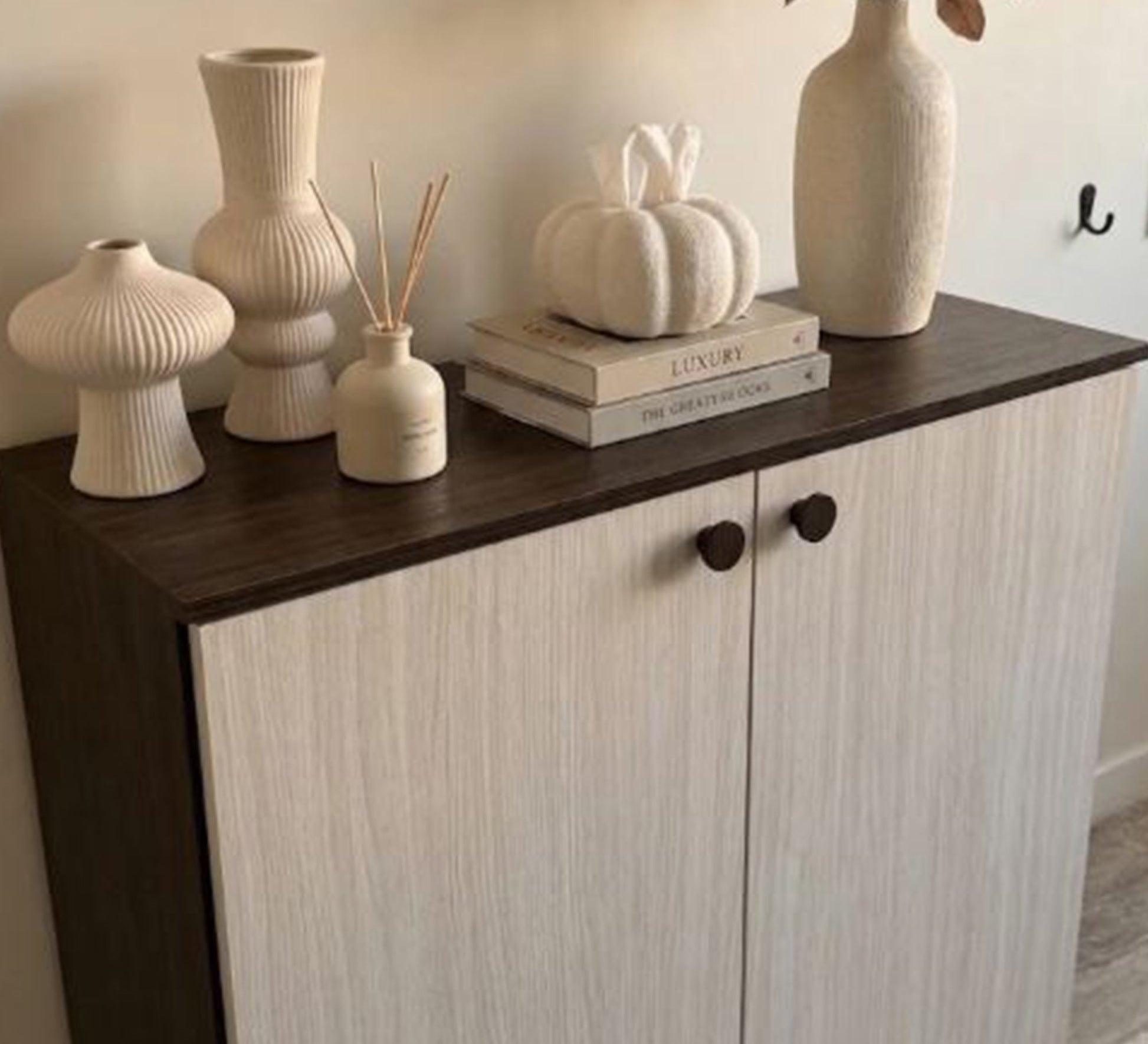 Modern wooden living room set - Vitrine Furniture - TV Table & Cabinet