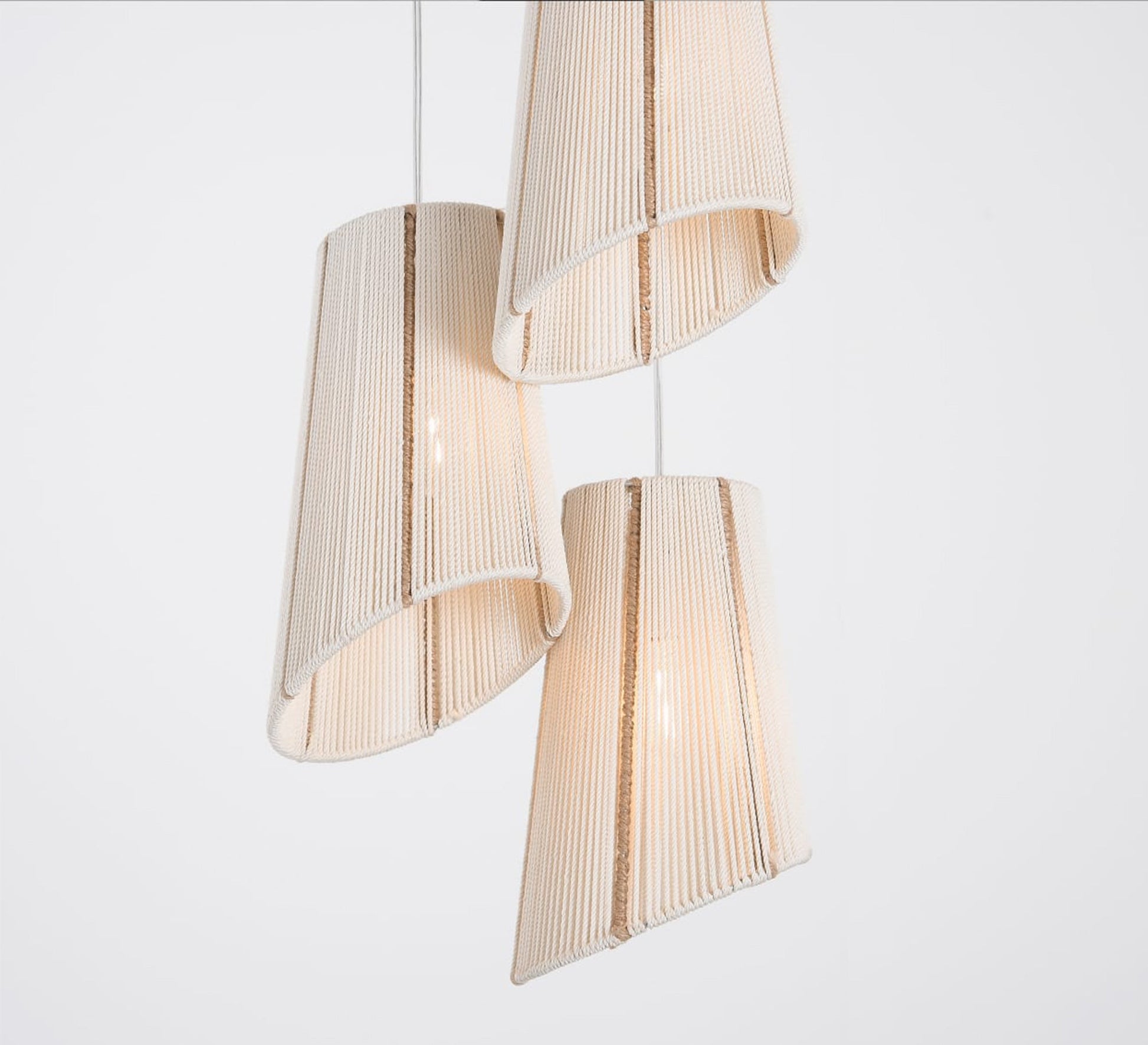 Modular pendant lighting with three different colors - Vitrine Furniture - Lighting