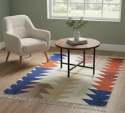 Mountain triangle rug in multiple colors and bright tassels - Vitrine Furniture - Accessories