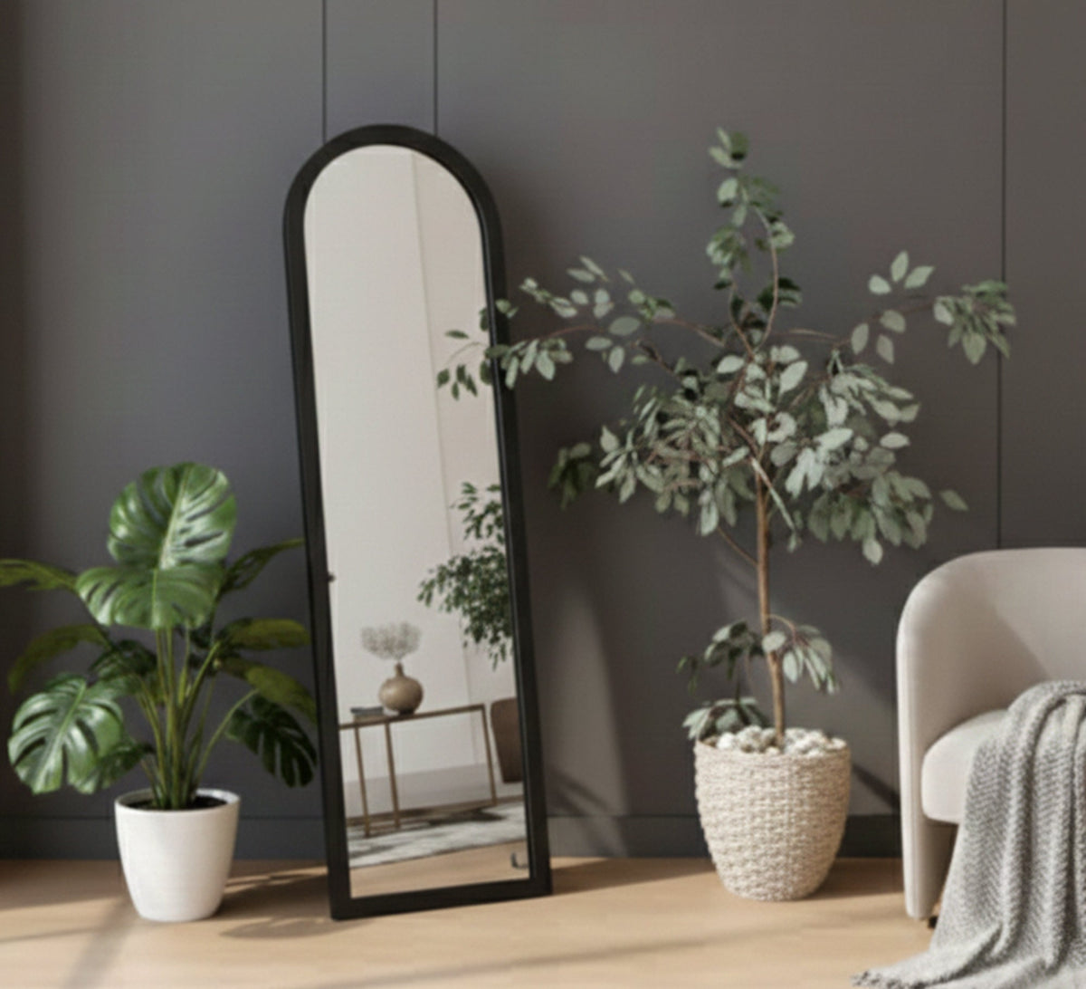 Narrow Curved Floor Mirror with Smooth Frame - Vitrine Furniture - Mirrors