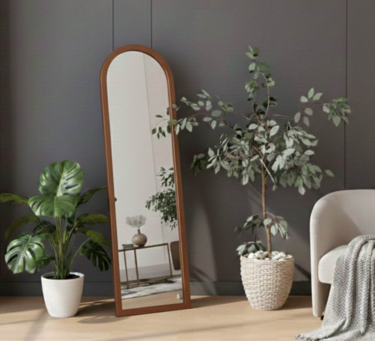 Narrow Curved Floor Mirror with Smooth Frame - Vitrine Furniture - Mirrors
