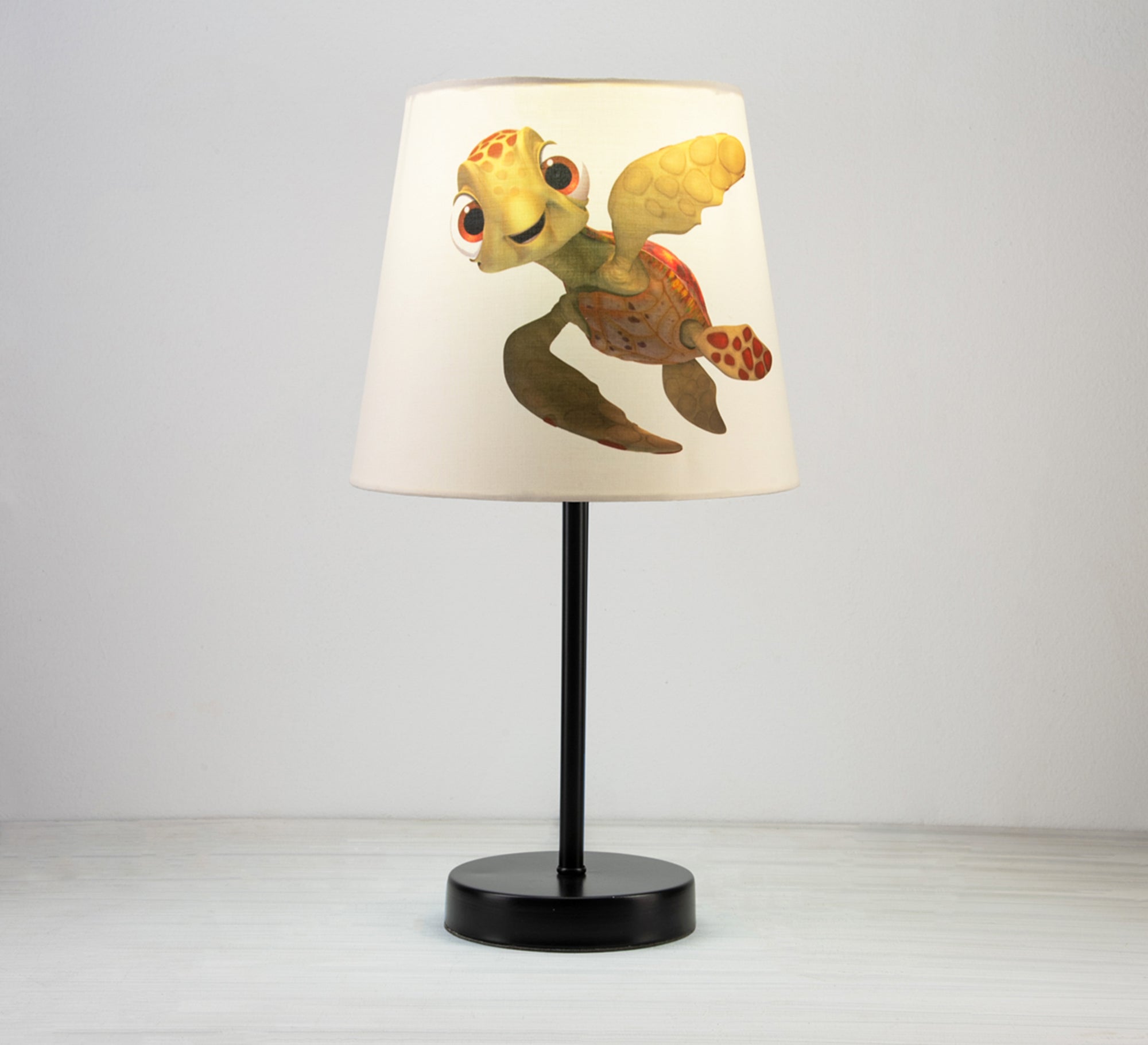 Nemo Turtle Lamp : A beautiful nautical touch with a black base. - Vitrine Furniture - Lighting