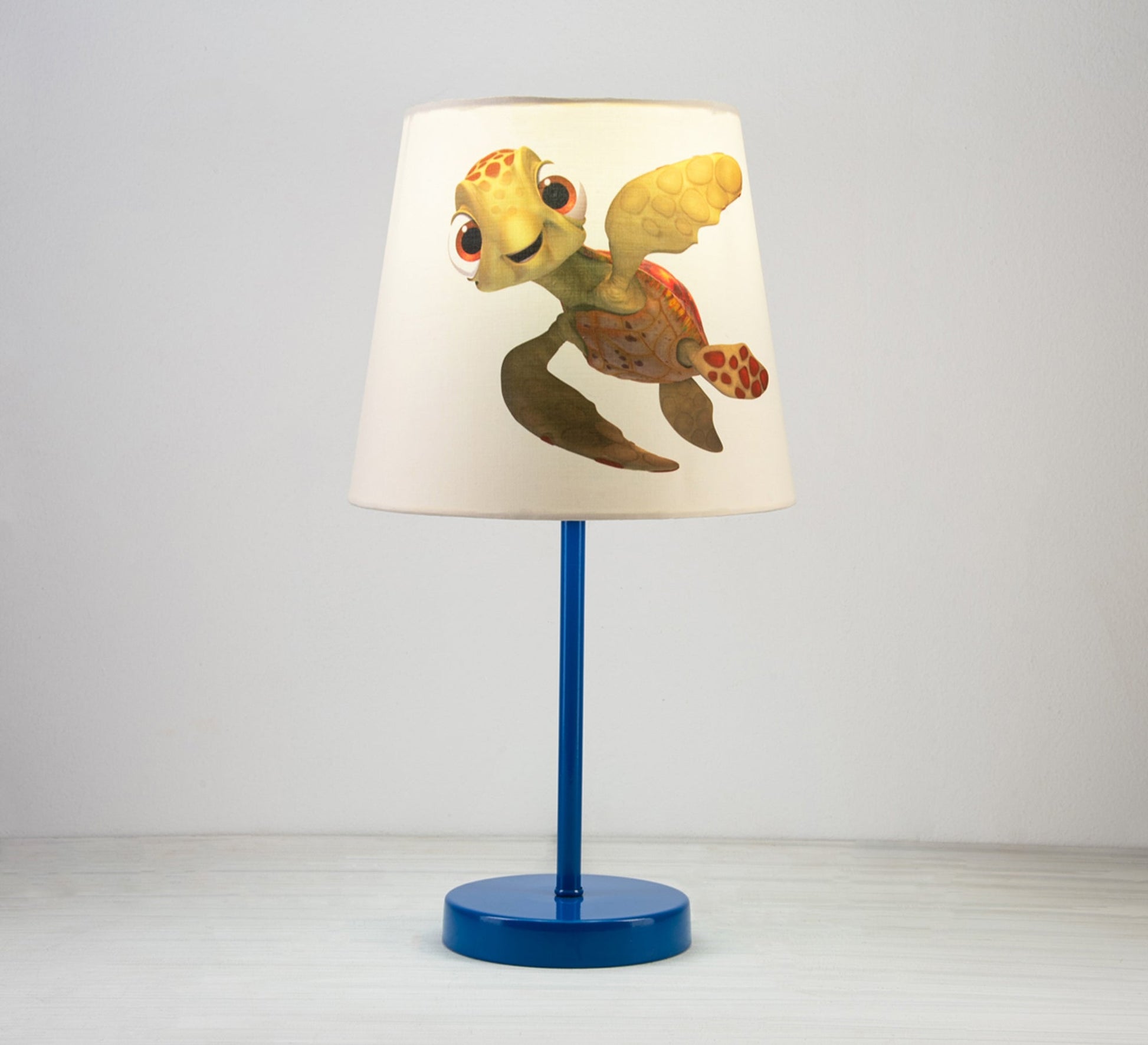 Nemo Turtle Lamp : A beautiful nautical touch with a blue base. - Vitrine Furniture - Lighting