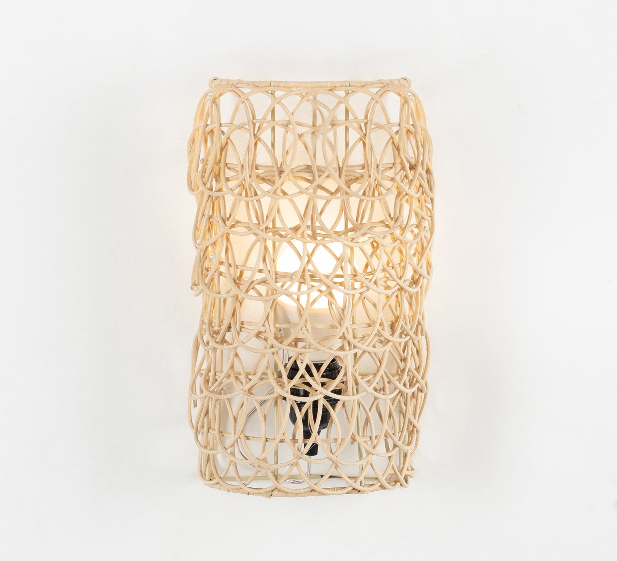 Openwork bamboo wall sconce - Vitrine Furniture - Wall Sconce