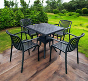 Outdoor seating set with raised legs - Vitrine Furniture - Outdoor Products