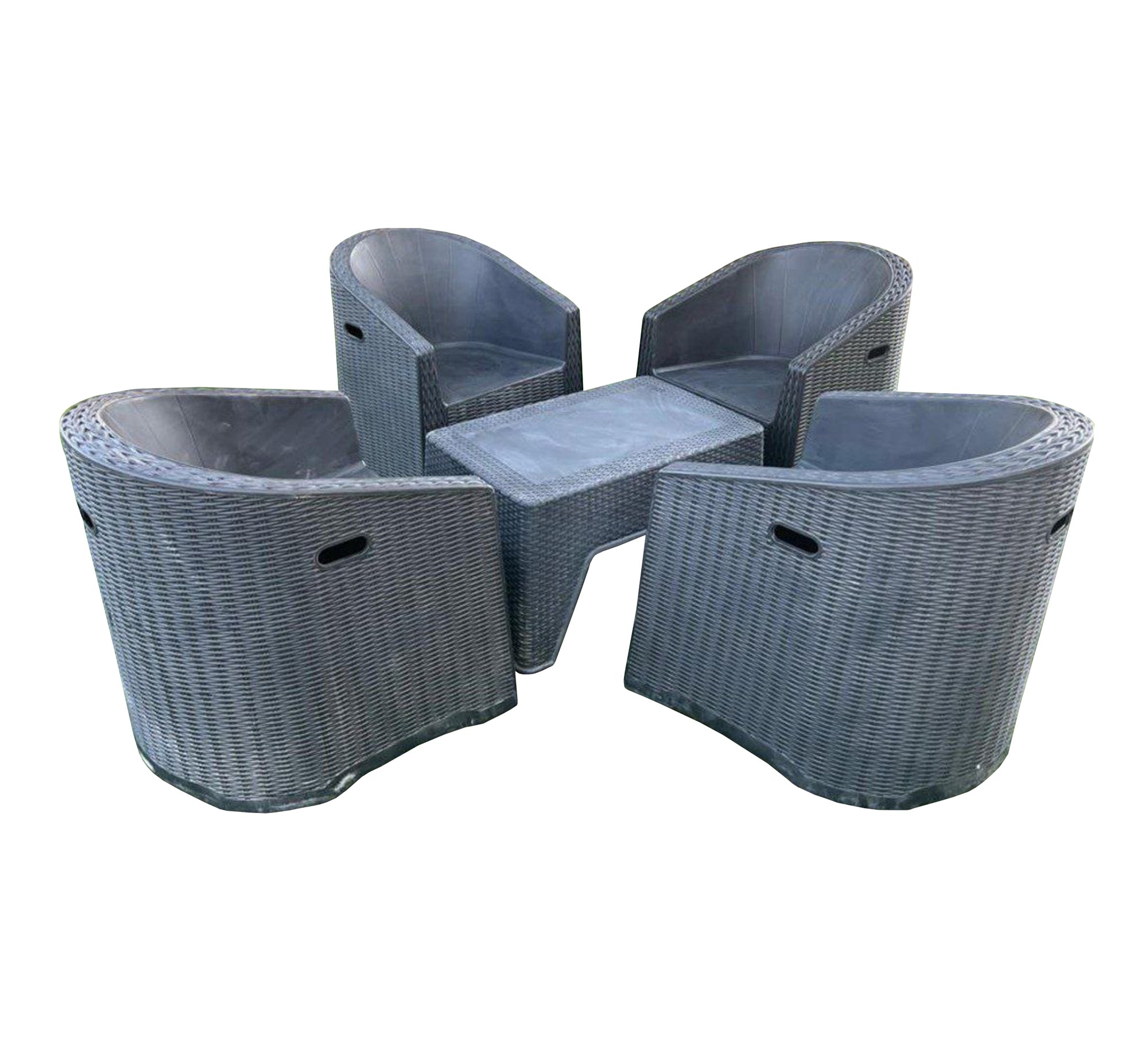 Outdoor set of four plastic chairs and a table - Vitrine Furniture - Outdoor Products