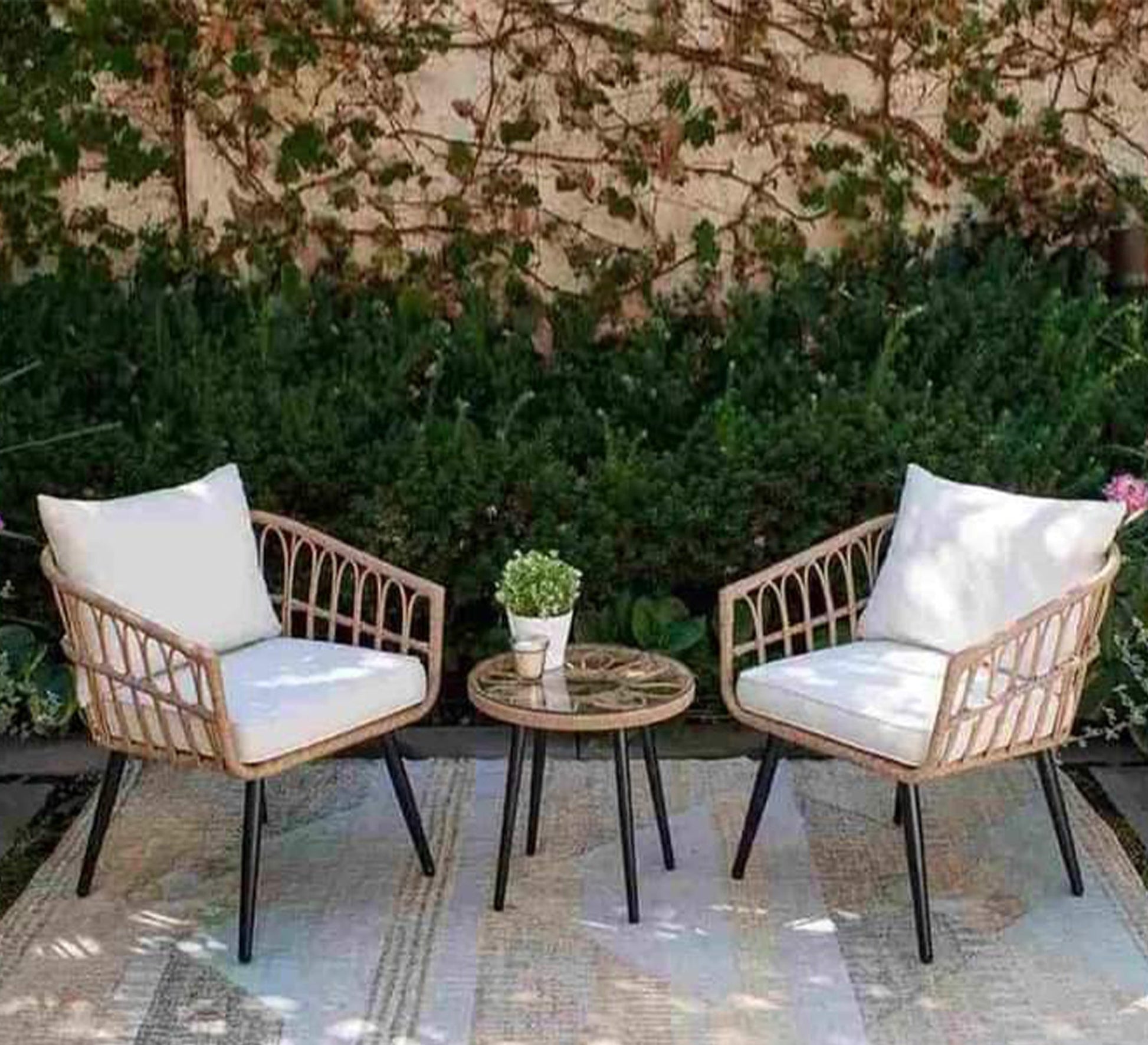 Patio Chairs & Table - Stylish & Durable - Vitrine Furniture - Outdoor Products