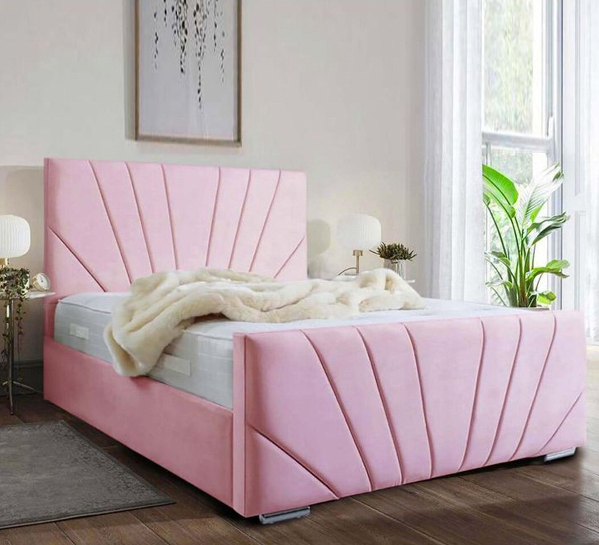 Pink bed with luxurious design - Vitrine Furniture - Furniture