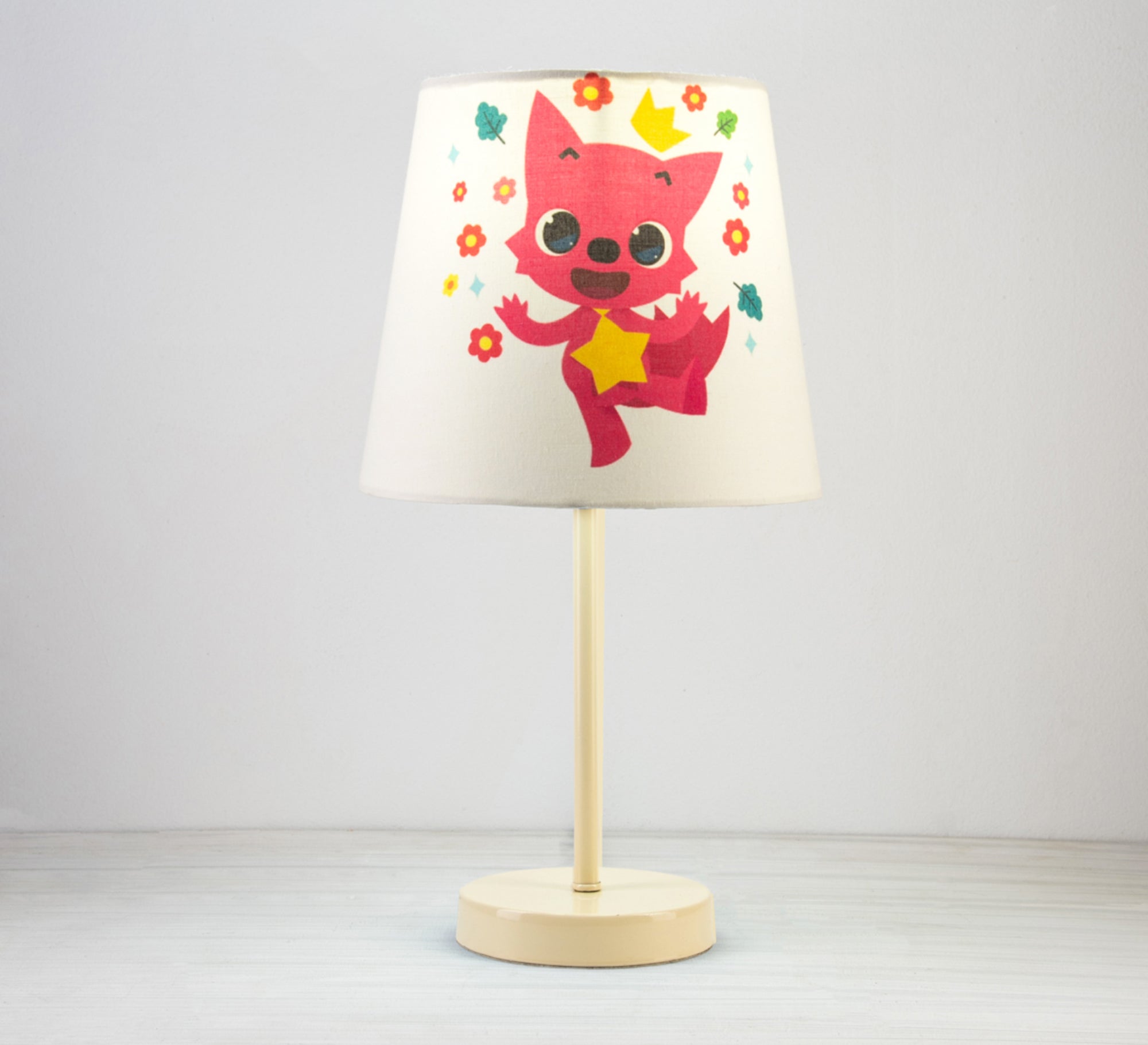 Pinkfong Lamp: A playful touch for children's rooms with a beige base - Vitrine Furniture - Lighting