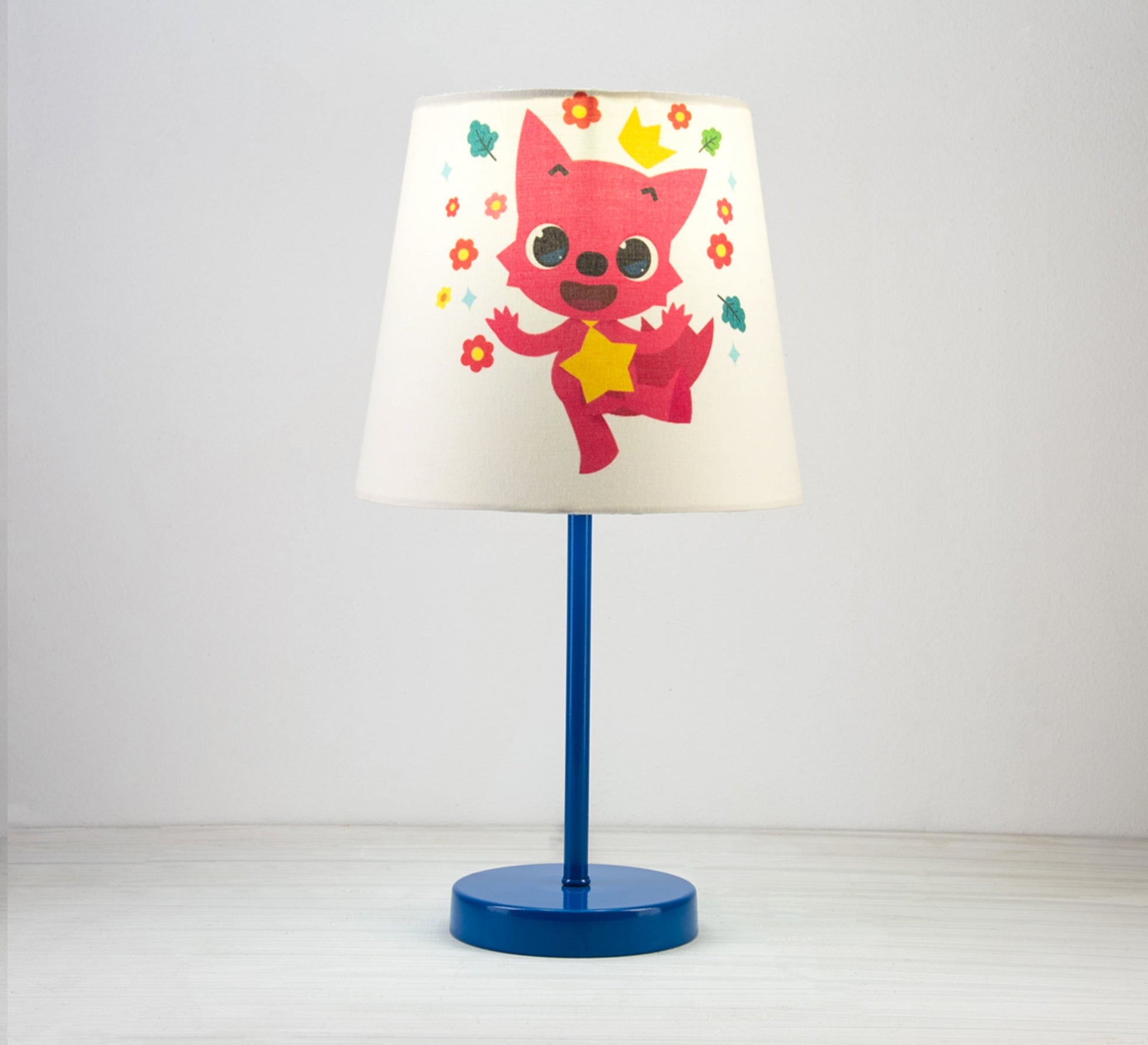 Pinkfong Lamp: A playful touch to your child's room with a blue base - Vitrine Furniture - Lighting