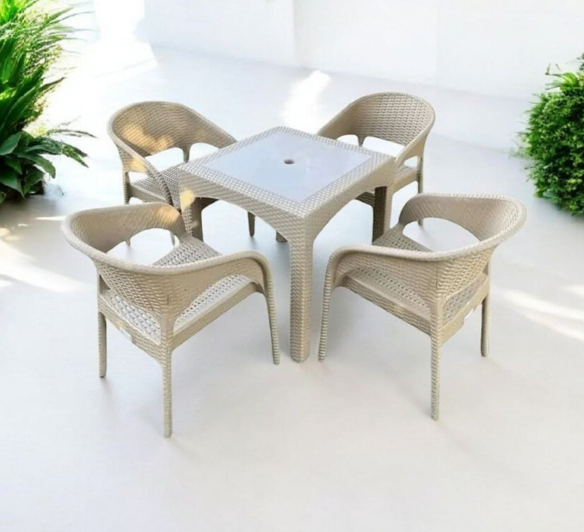 Plastic seating set with curved backrests - Vitrine Furniture - Outdoor Products