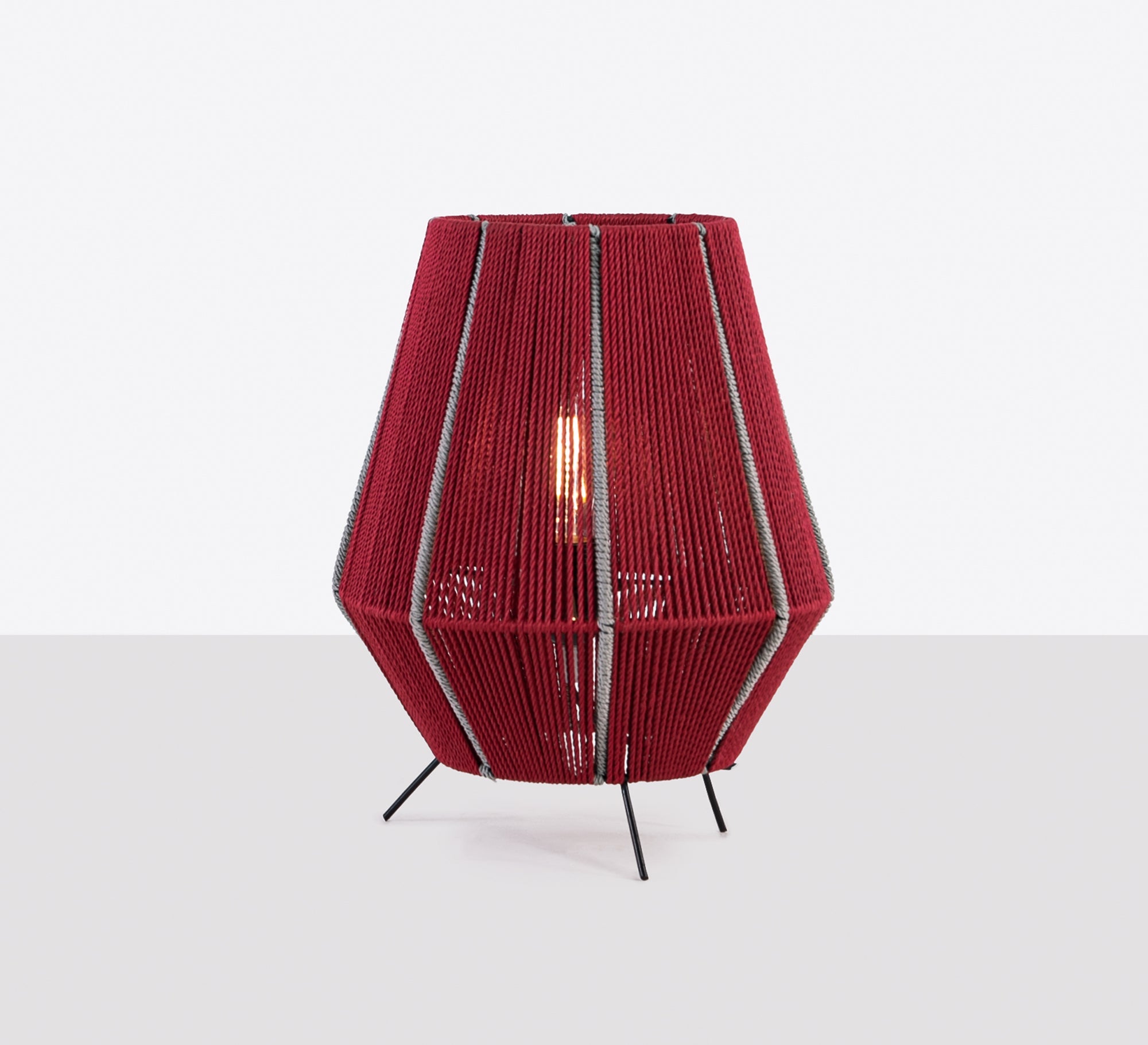 Red lampshade - Vitrine Furniture - Lighting