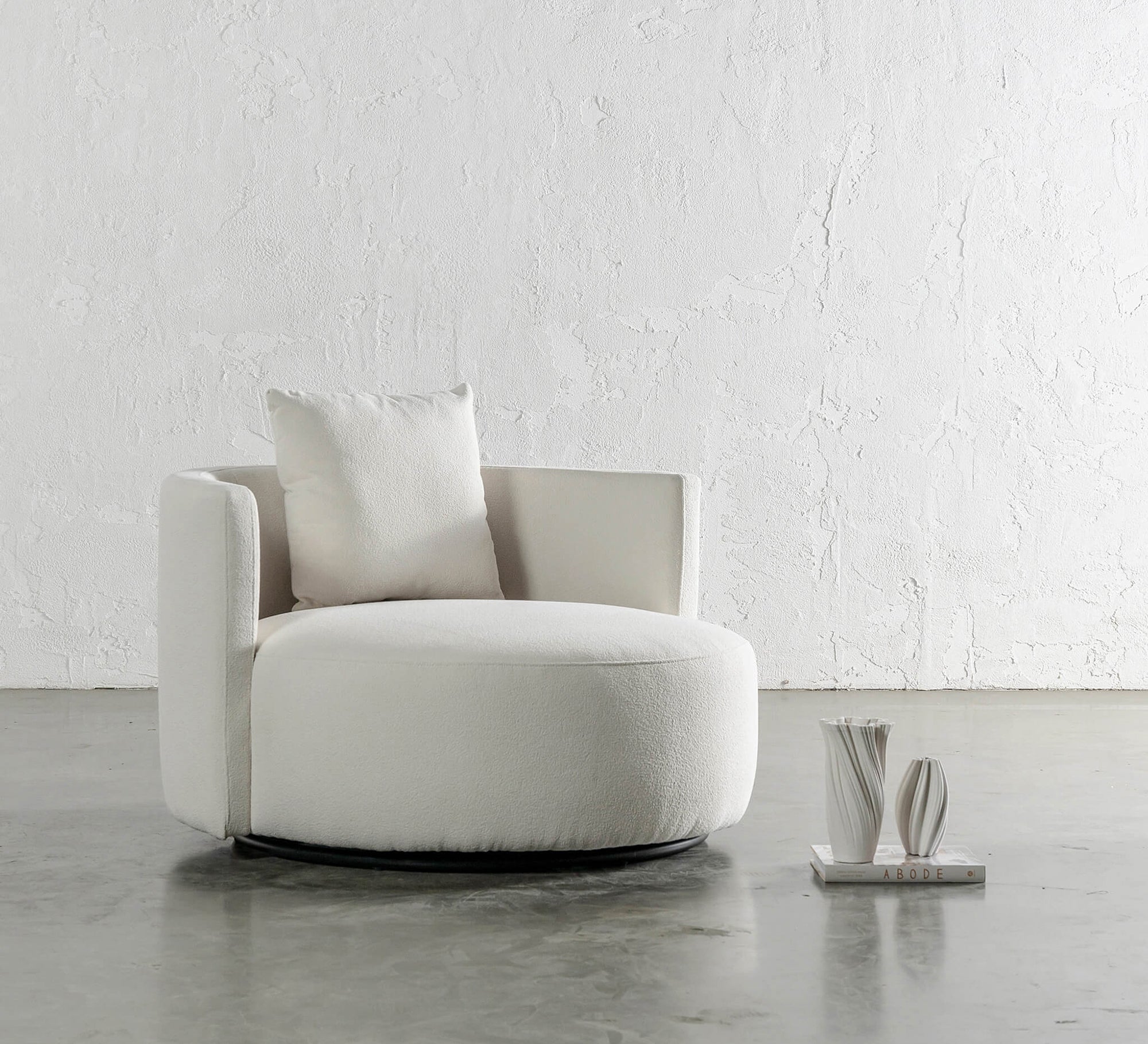 Round Sofa: Elegant White Upholstery Comfort - Vitrine Furniture - Living room Sofas