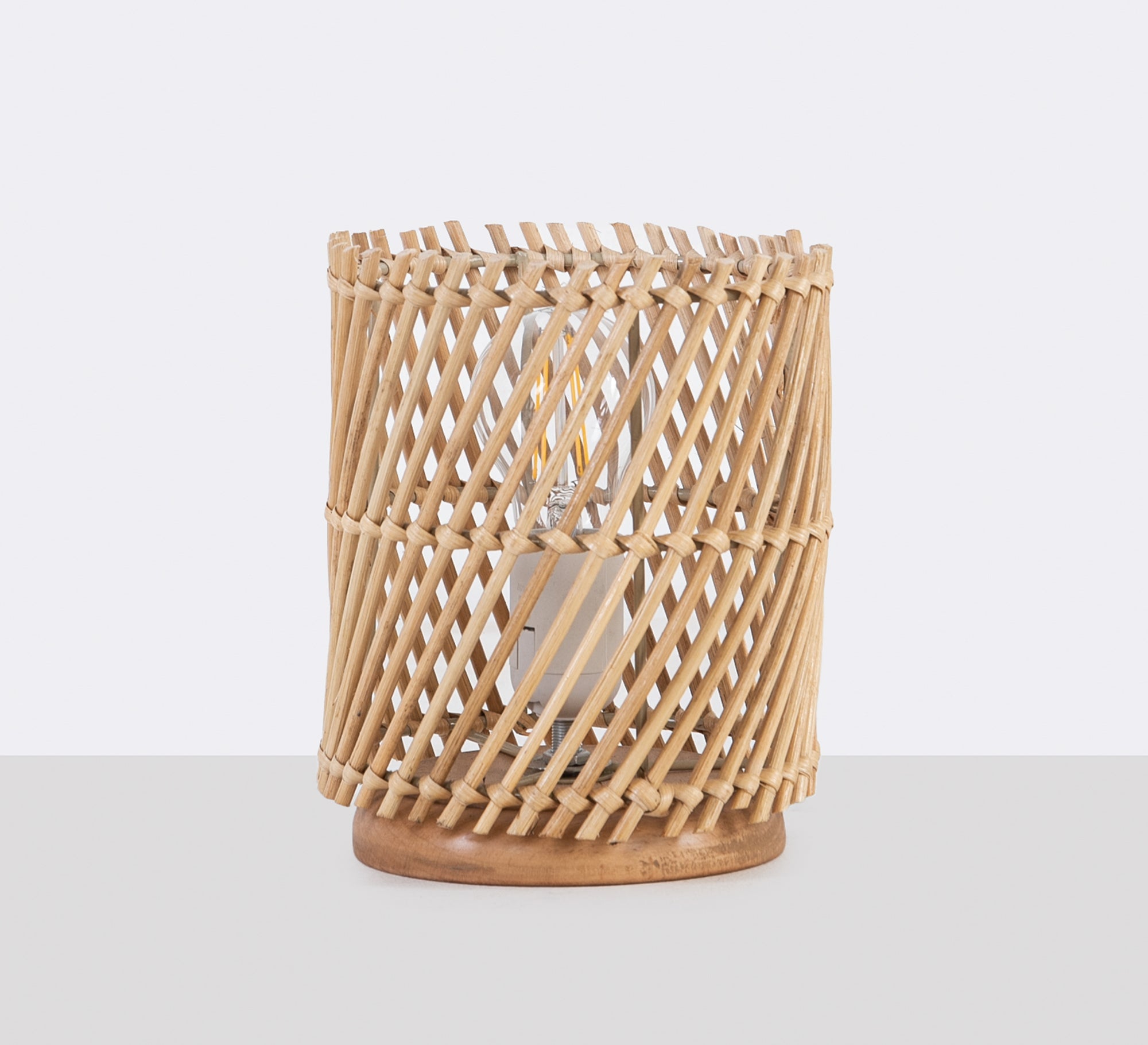 Short cylindrical bamboo lampshade - Vitrine Furniture - Lighting