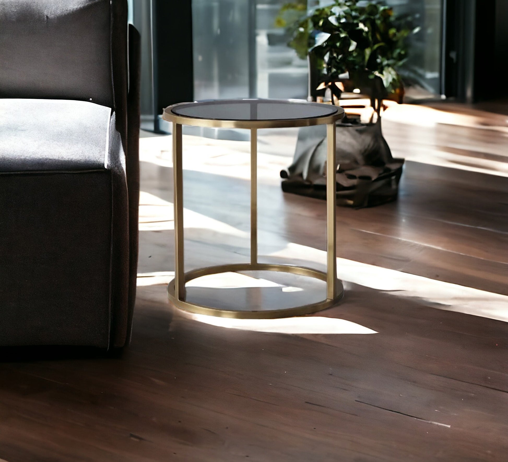 Side table with a circular base - Vitrine Furniture - Furniture