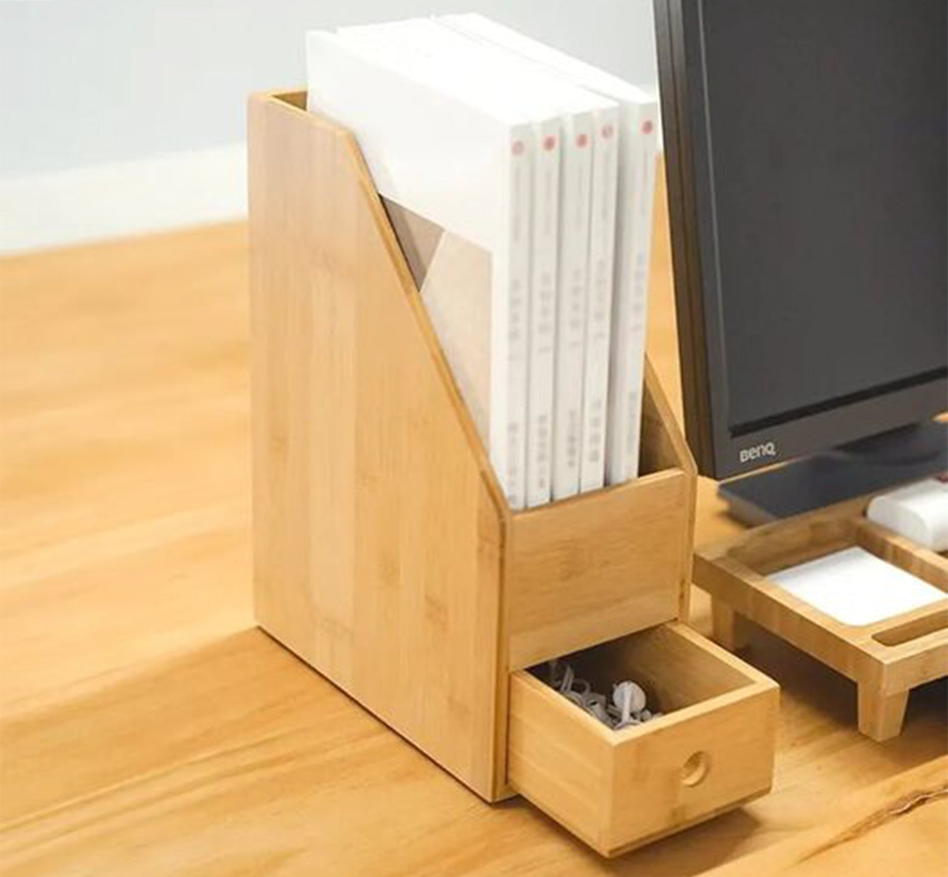 Simple wooden desk organizer - Vitrine Furniture - Furniture