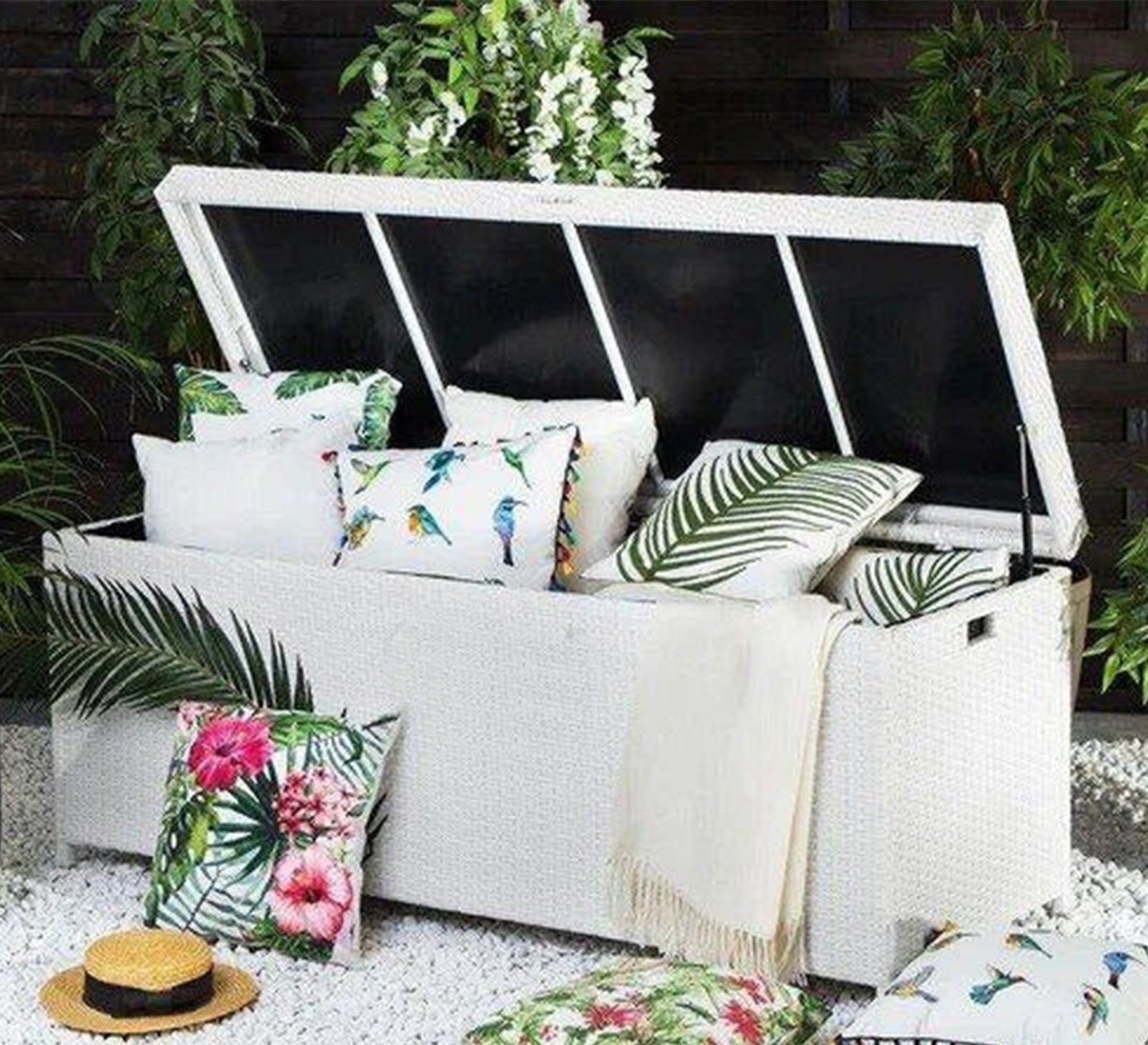 Sofa with cabinet - Vitrine Furniture - Furniture