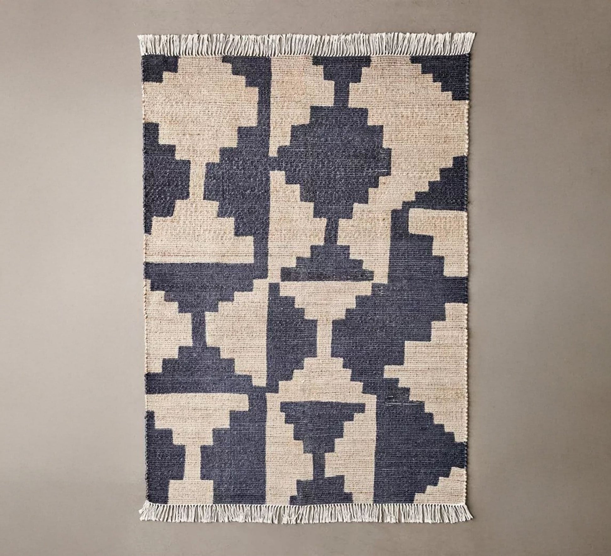 Soft rug with ivory fringed stripes - Vitrine Furniture - Accessories