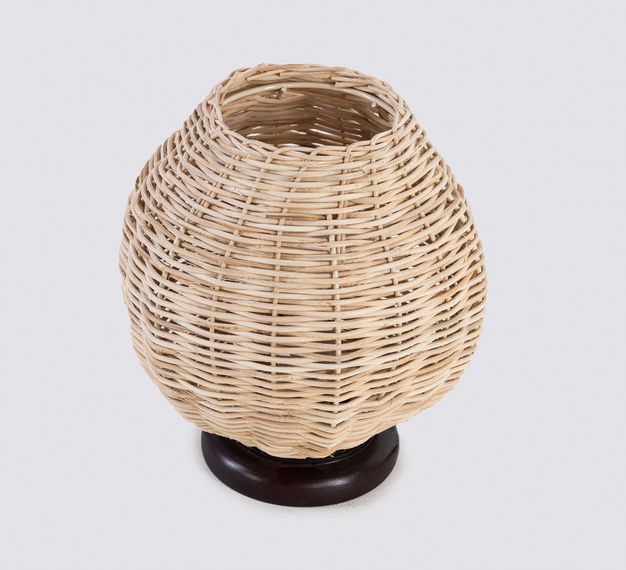 Spherical bamboo lampshade - Vitrine Furniture - Lighting