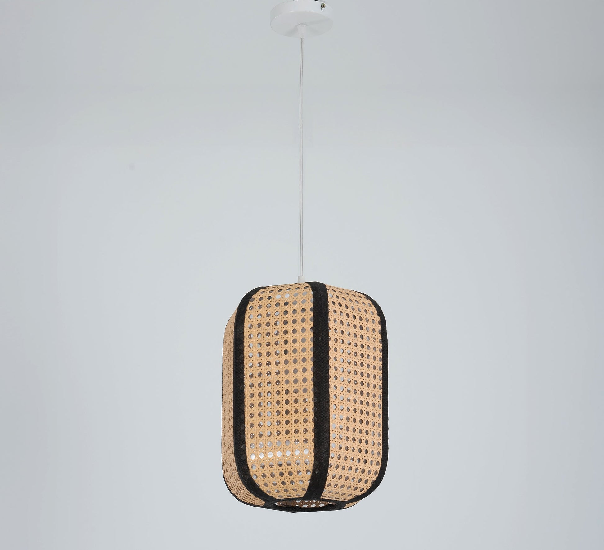 Spherical chandelier with fine perforations - Vitrine Furniture - Ceiling lights