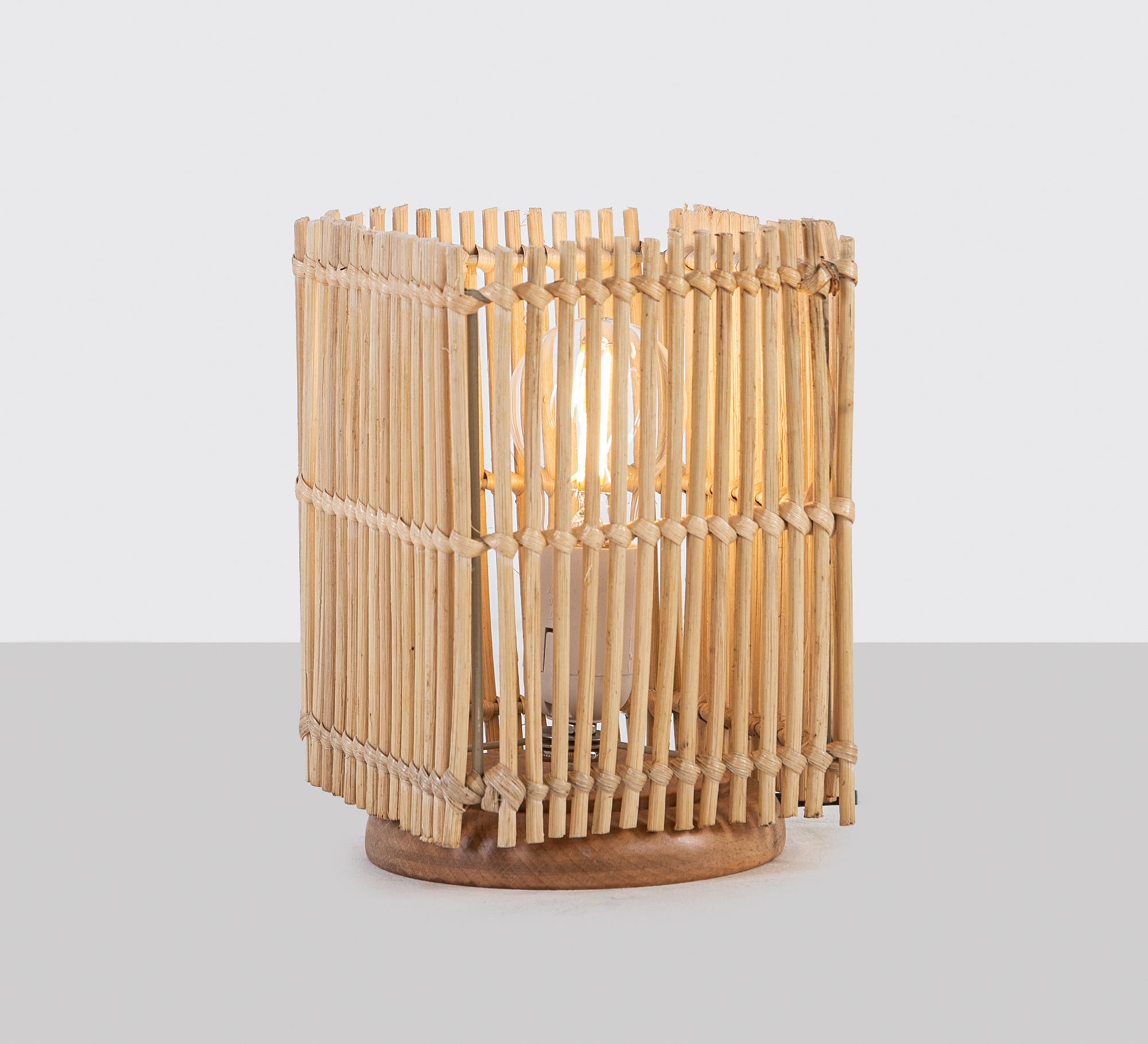 Square bamboo lampshade - Vitrine Furniture - Lighting
