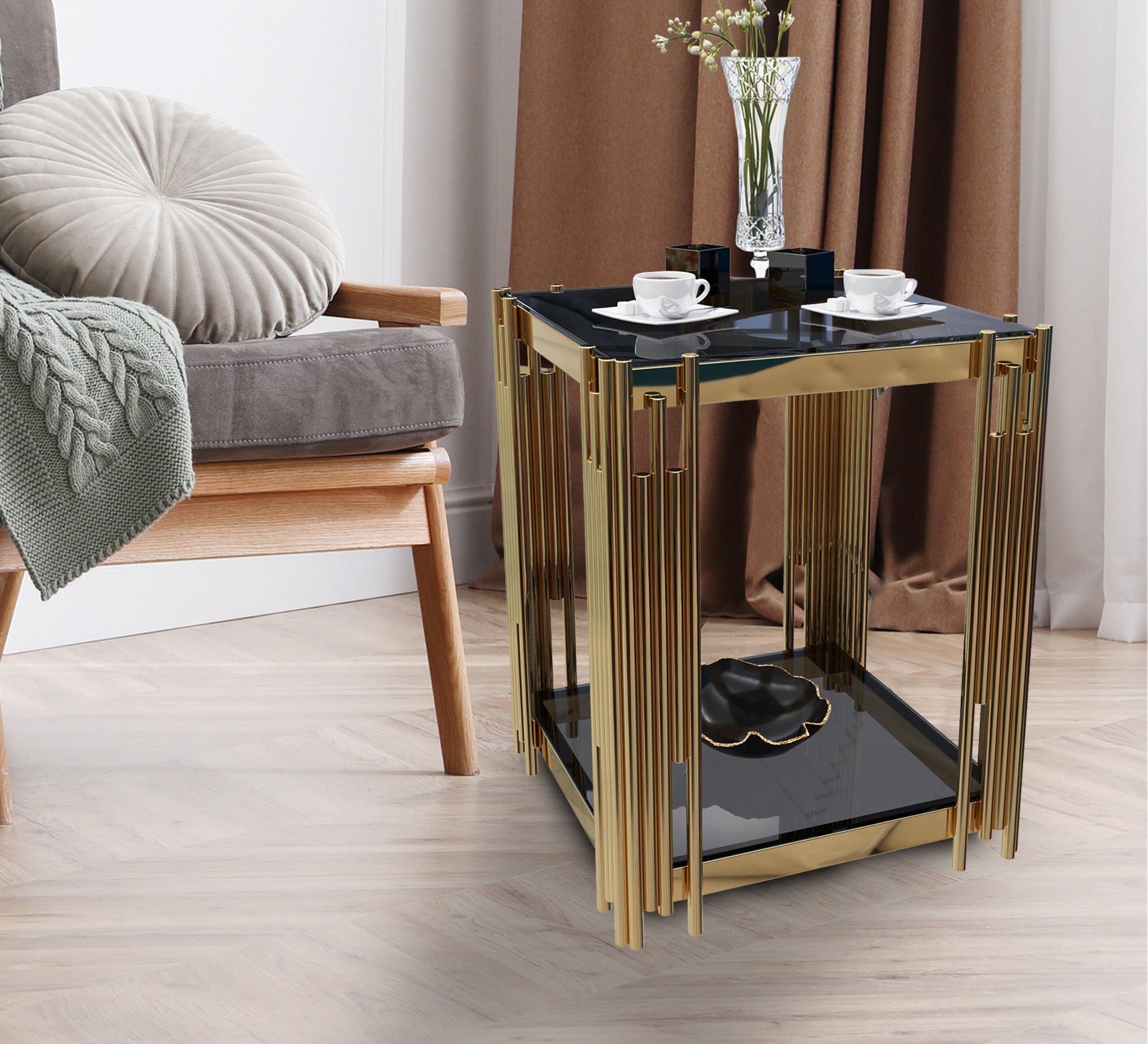 Square golden metal side table - Vitrine Furniture - Furniture