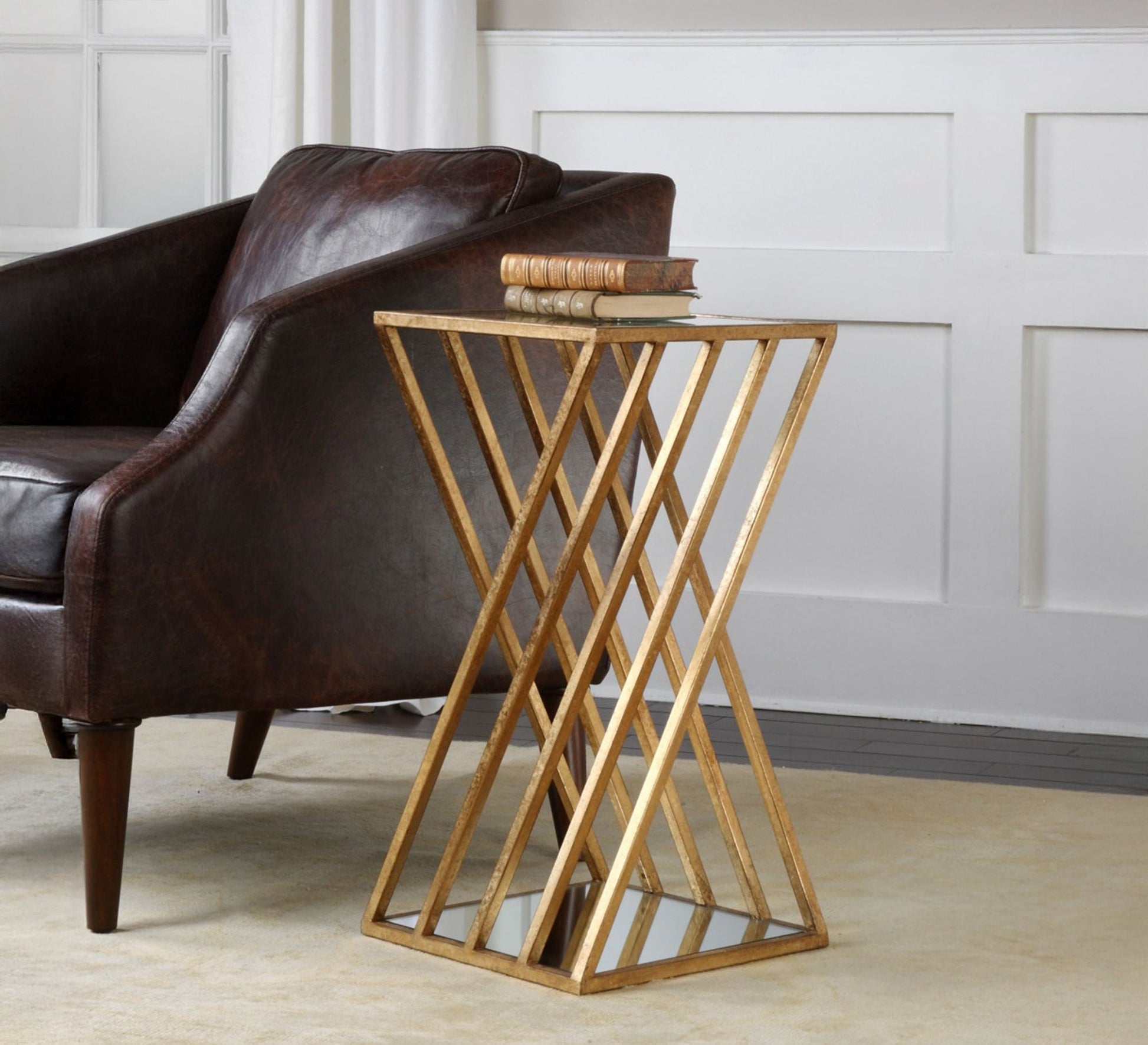 Square side table with parallel lines - Vitrine Furniture - Furniture