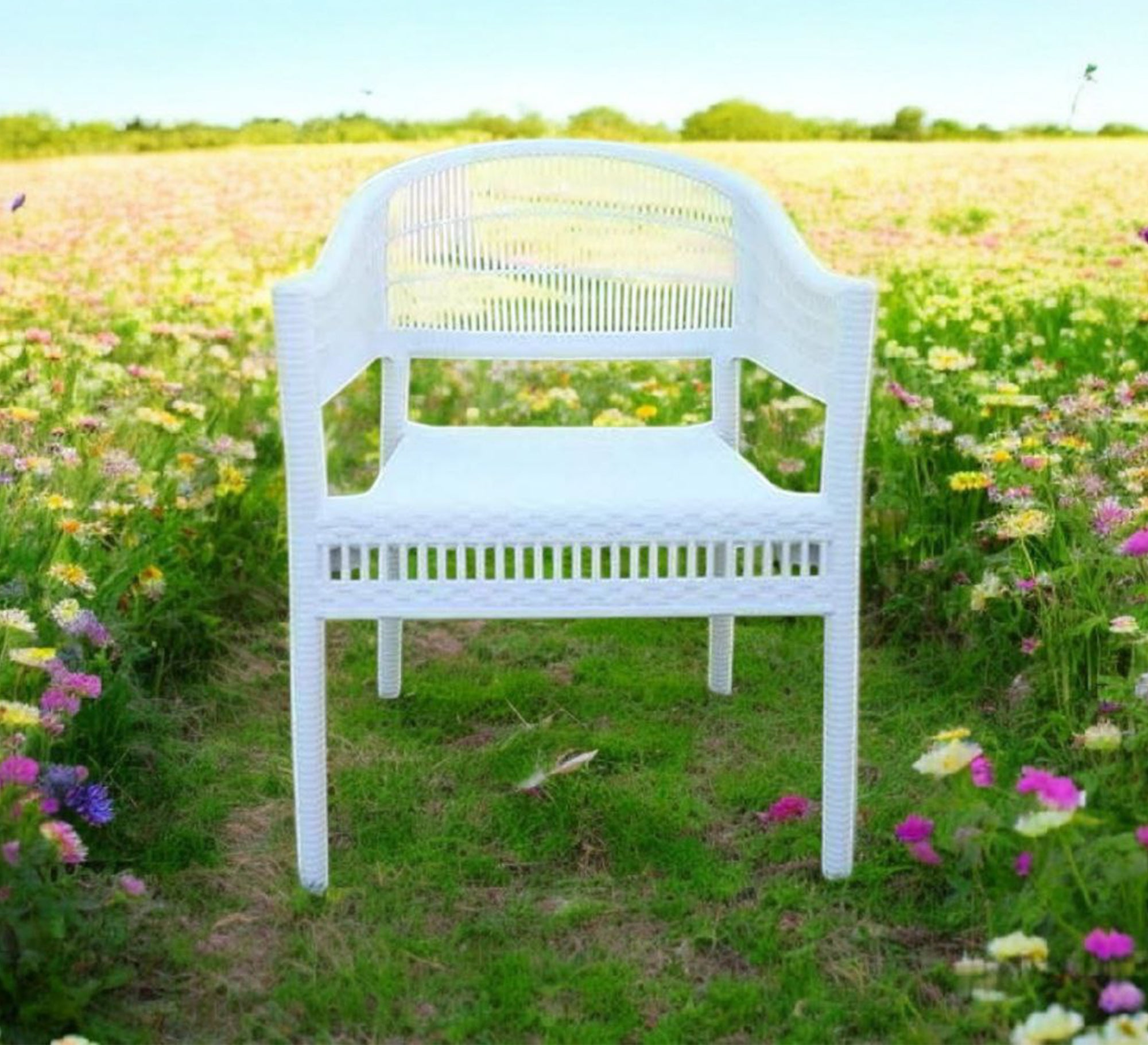 Stylish, comfortable, and durable white outdoor seating set - Vitrine Furniture - Outdoor Products