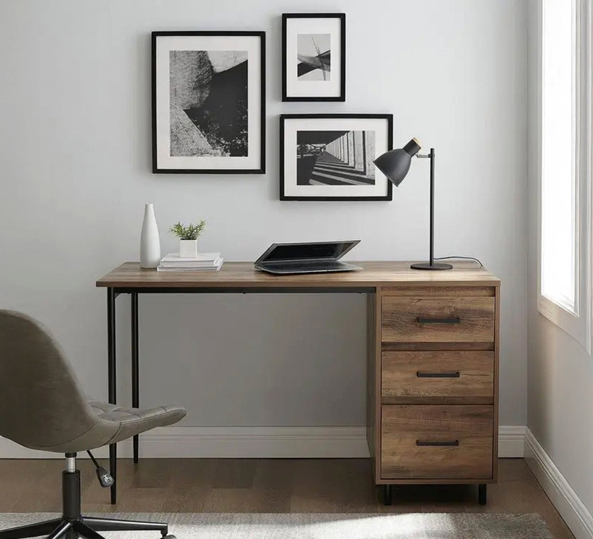 Stylish desk with three drawers - Vitrine Furniture - Desks