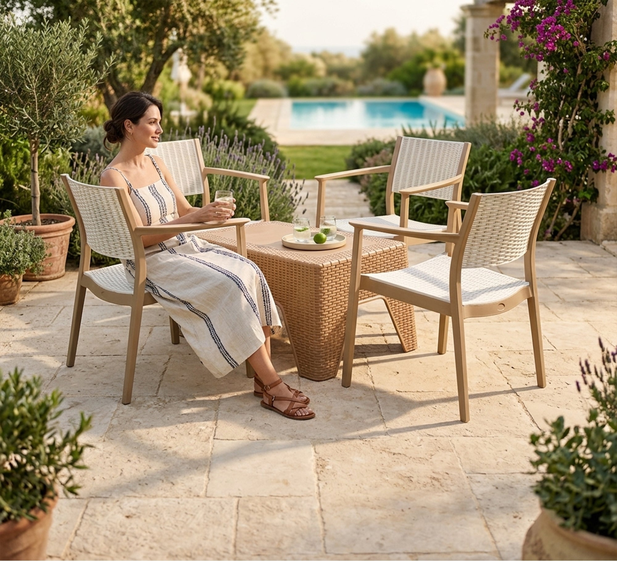 Stylish outdoor seating with a stylish coffee table - Vitrine Furniture - Outdoor Dining Sets