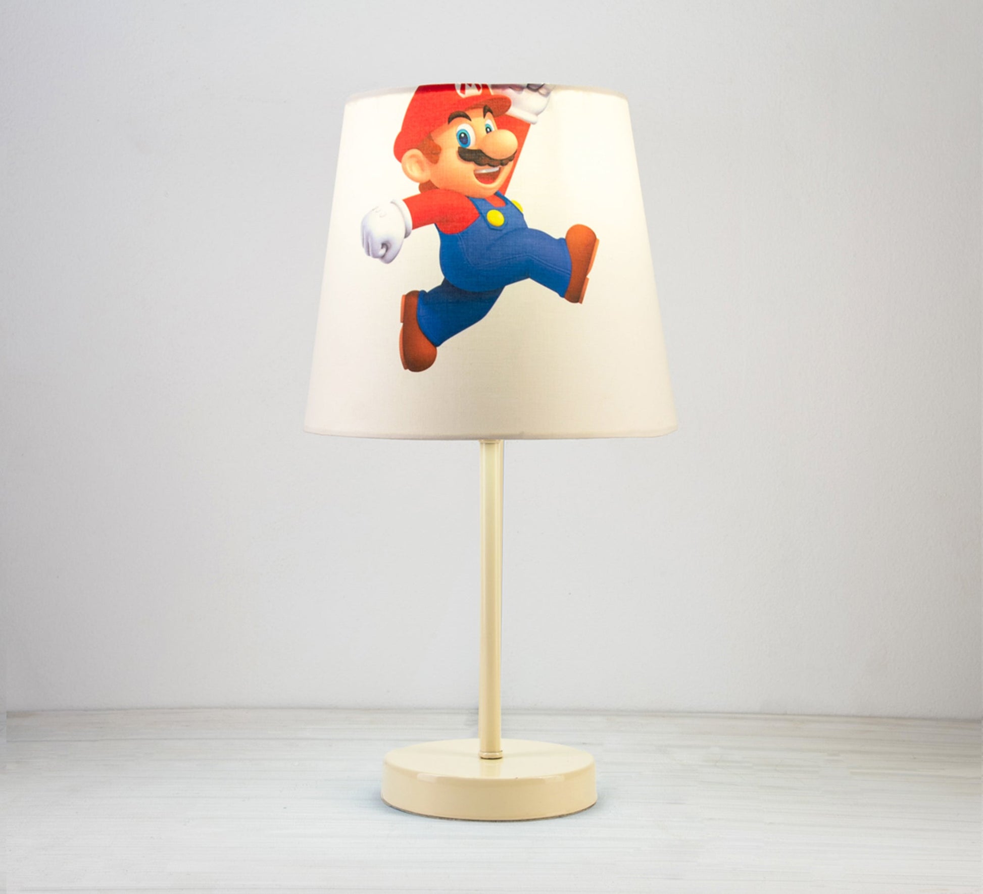 Super Mario Lamp: Adds gaming fun to your room with a beige base - Vitrine Furniture - Lighting