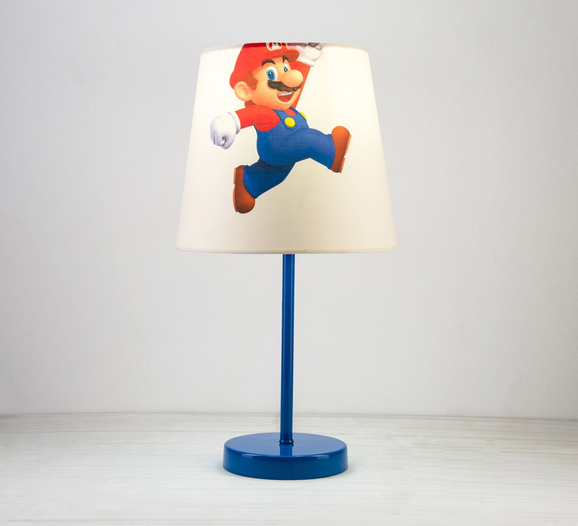 Super Mario Lamp: Adds gaming fun to your room with a blue base - Vitrine Furniture - Lighting