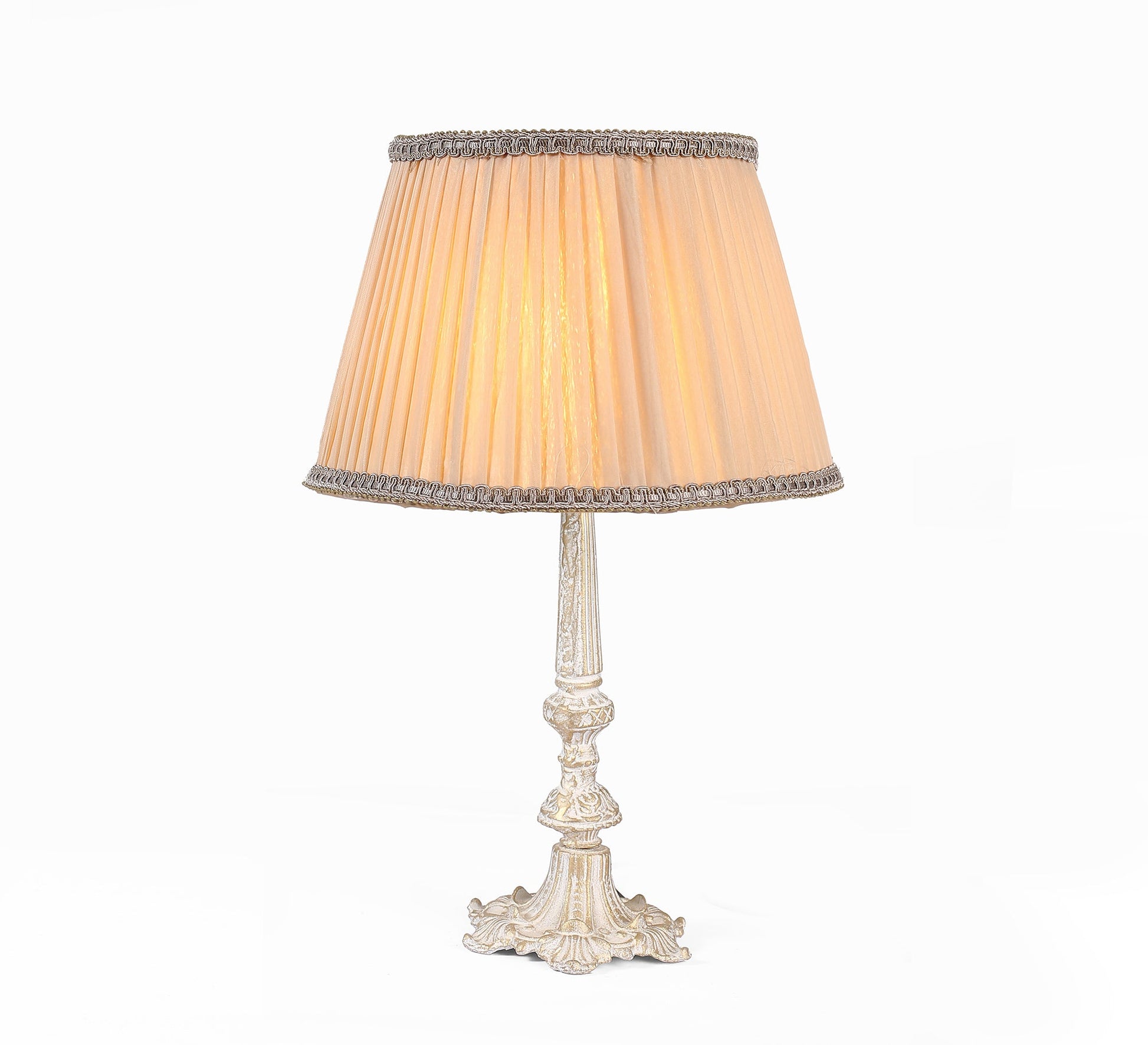 Table lamp with a antique classic touch - Vitrine Furniture - Lighting