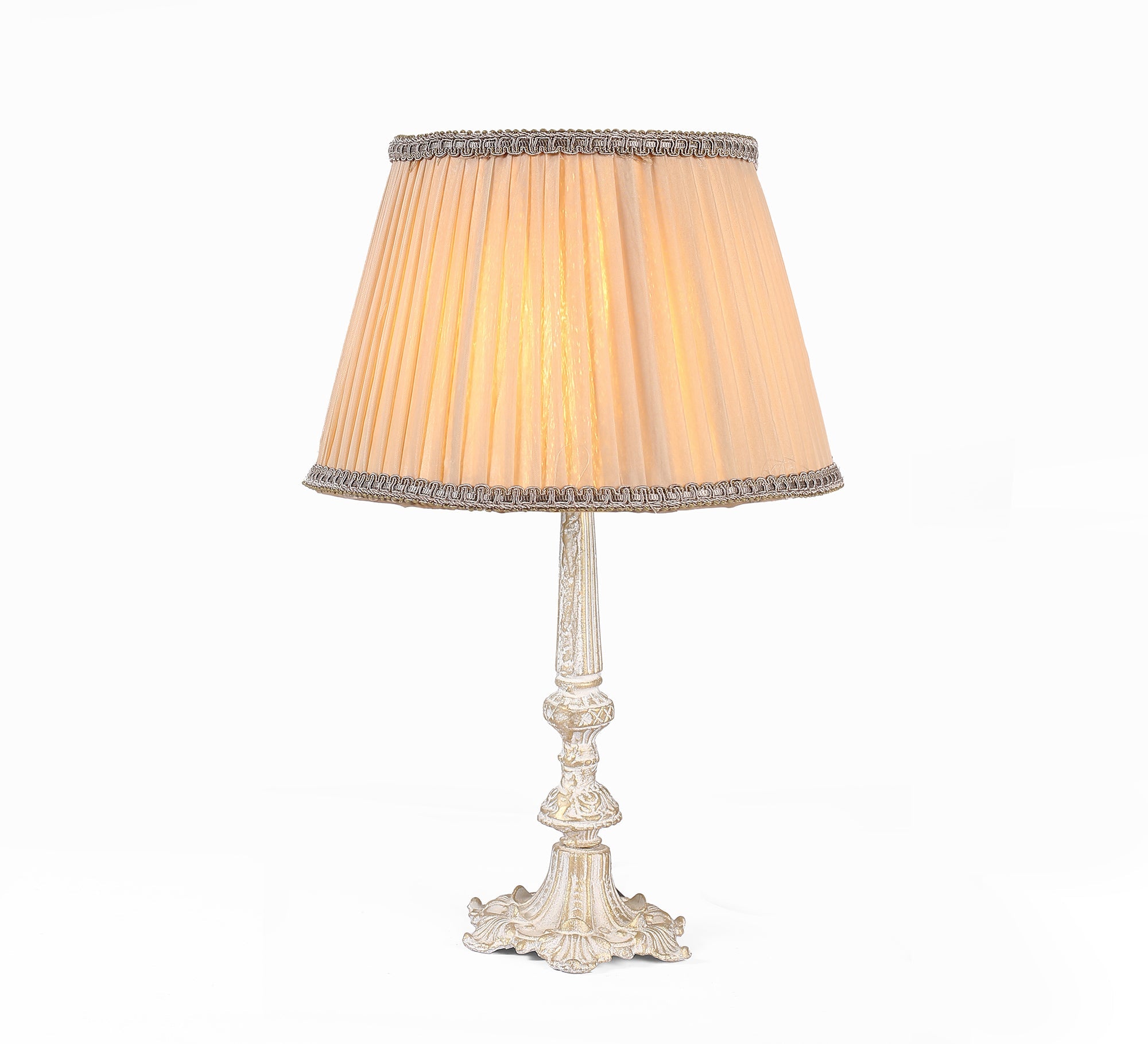 Table lamp with a antique classic touch - Vitrine Furniture - Lighting