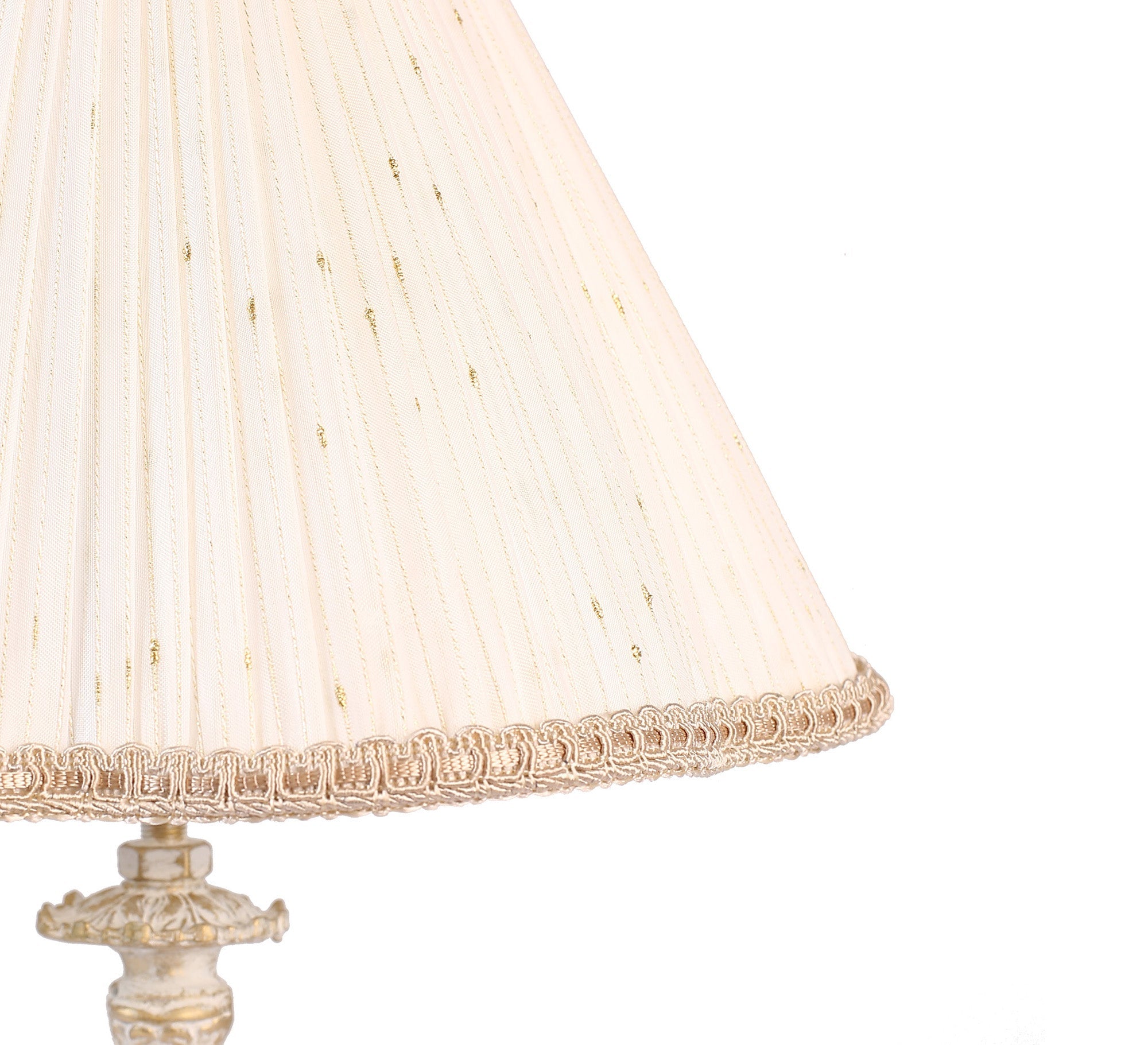 Table lamp with a classic touch - Vitrine Furniture - Lighting