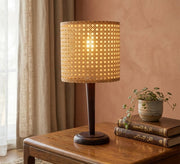 Table lamp with a classical touch - Vitrine Furniture - Table lamps