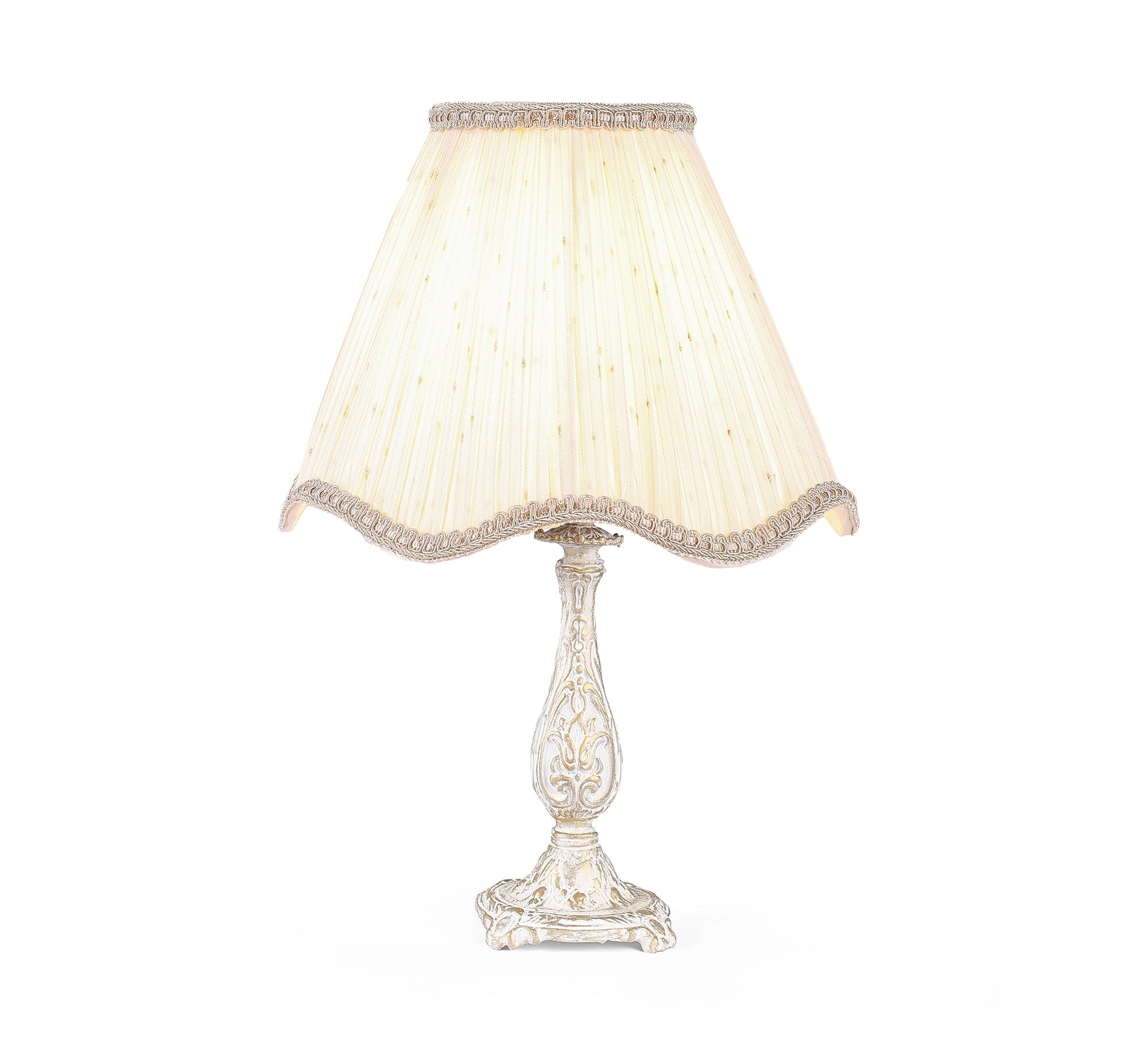Table lamp with elegant motifs and a golden touch - Vitrine Furniture - Lighting