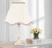 Table lamp with elegant motifs and a golden touch - Vitrine Furniture - Lighting