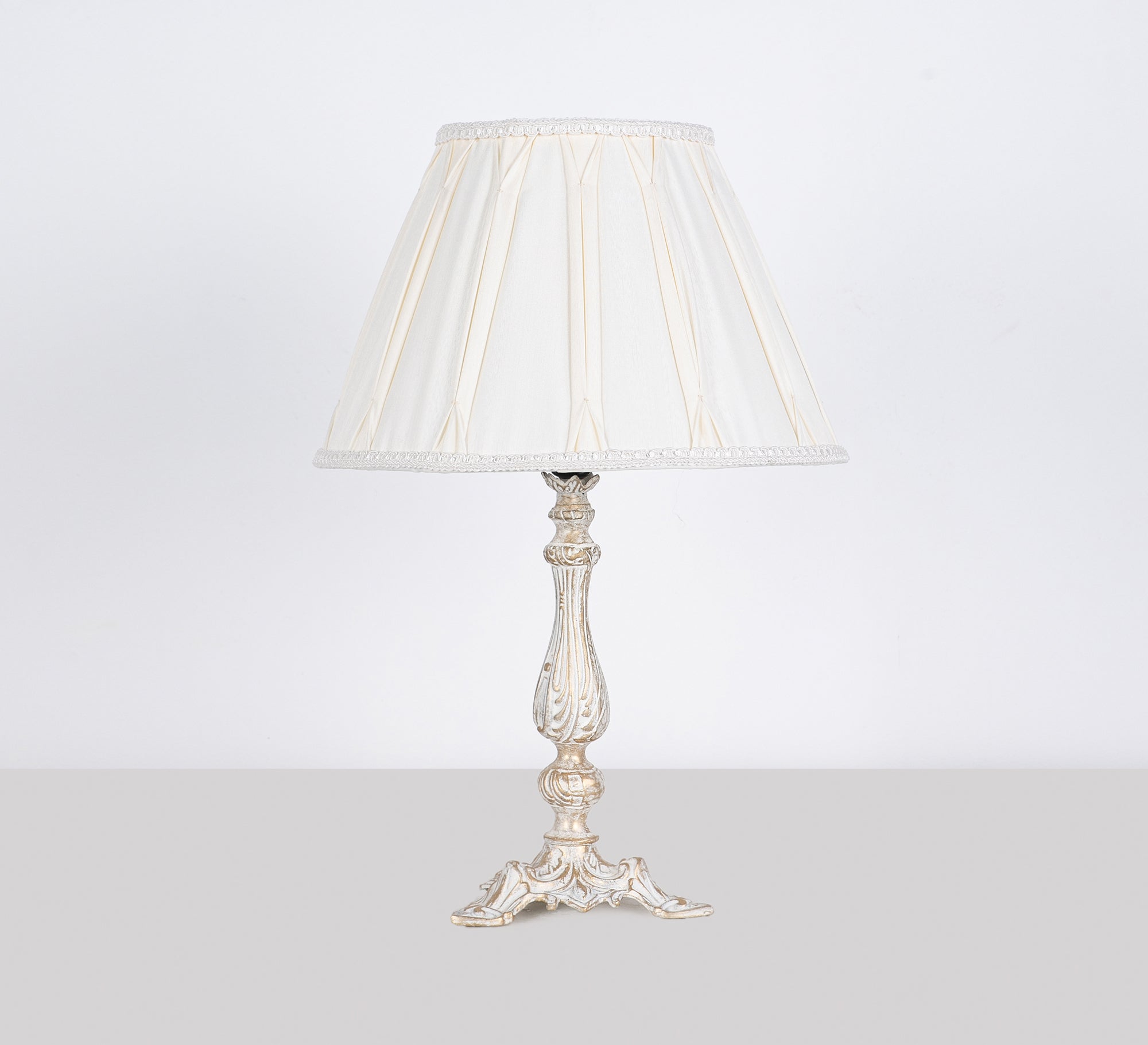 Table lamp with fabric shade - Vitrine Furniture - Lighting