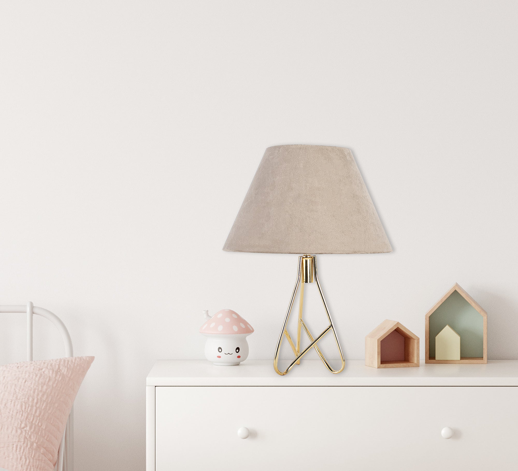 Table Lamp with Sturdy Metal Legs - Vitrine Furniture - Lighting