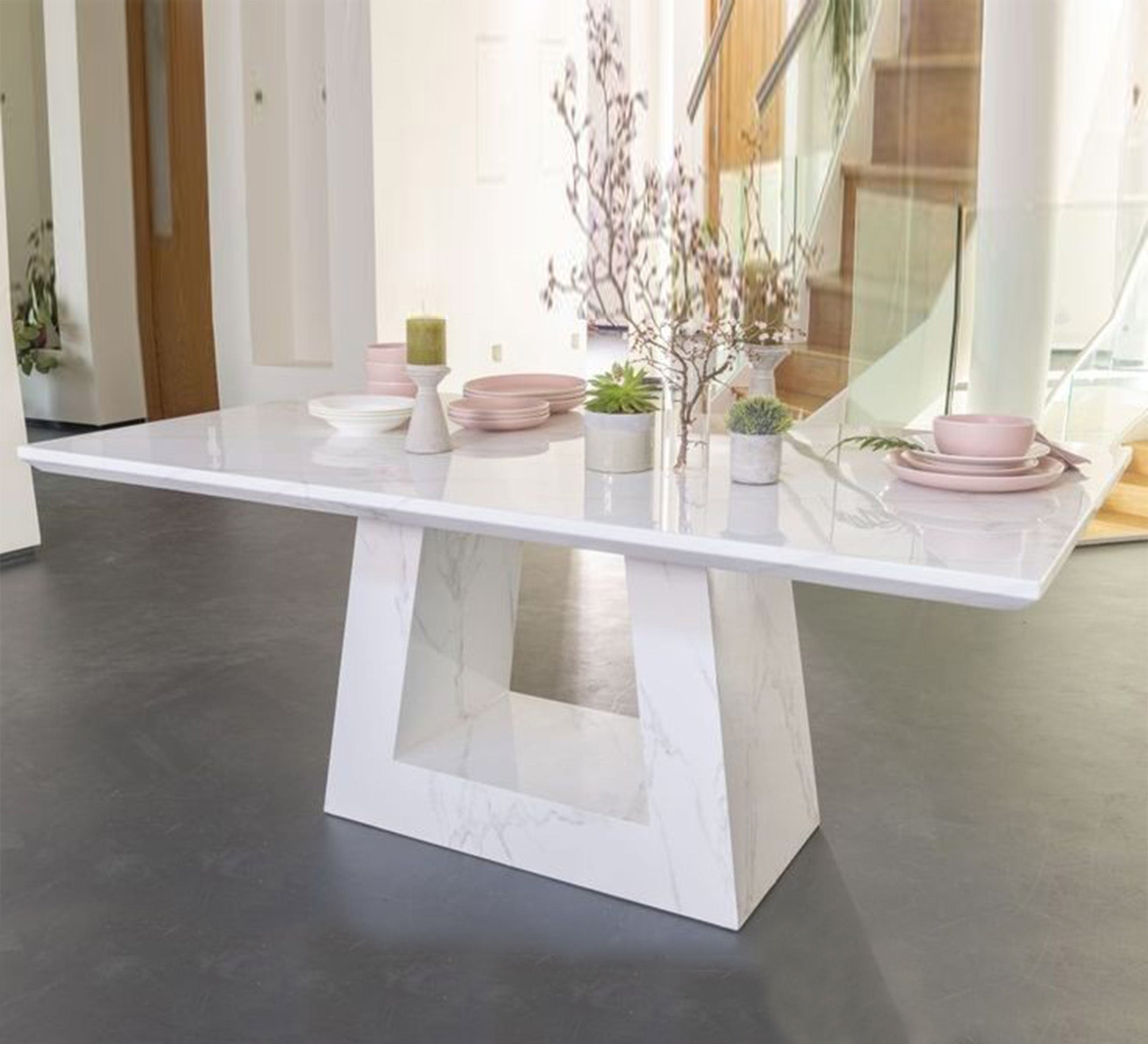 Table with a modern and unique design - Vitrine Furniture - Furniture