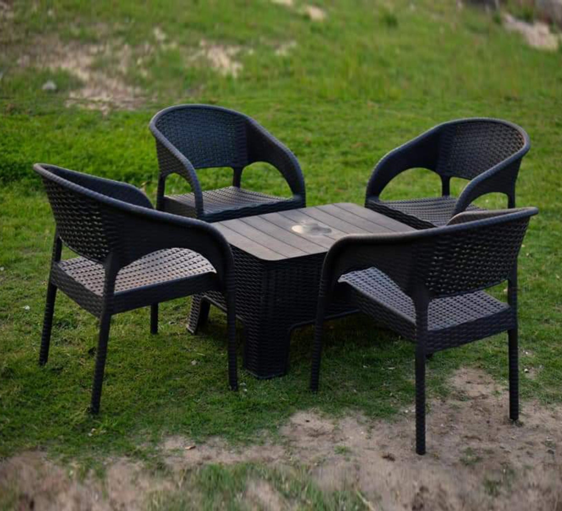 Terrace and garden seating set with a short table - Vitrine Furniture - Outdoor Products