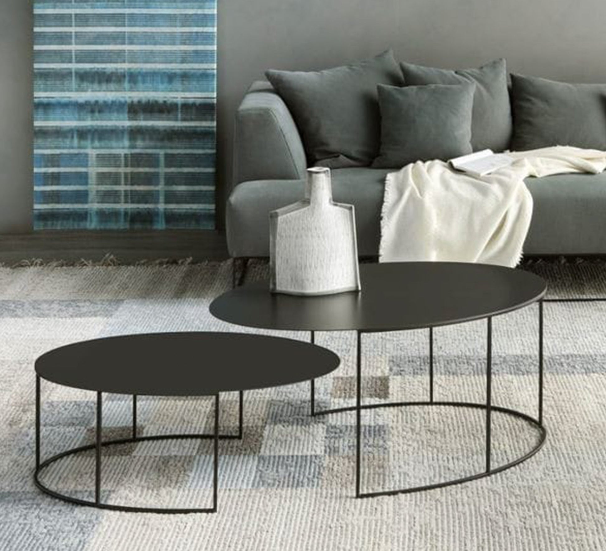 Two circular tables with tiered and overlapping legs - Vitrine Furniture - Furniture