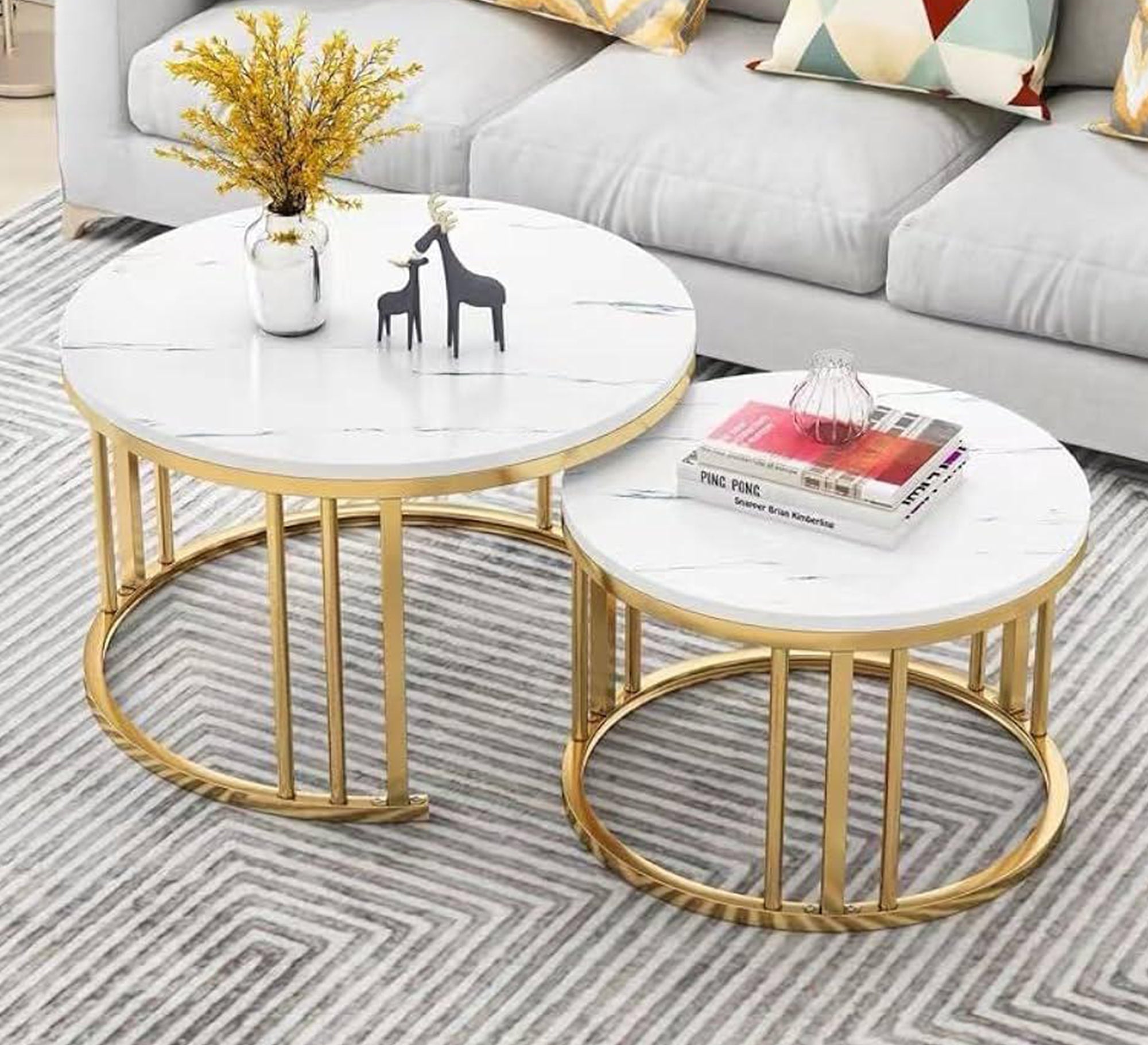Two nesting tables in a gold design - Vitrine Furniture - Furniture