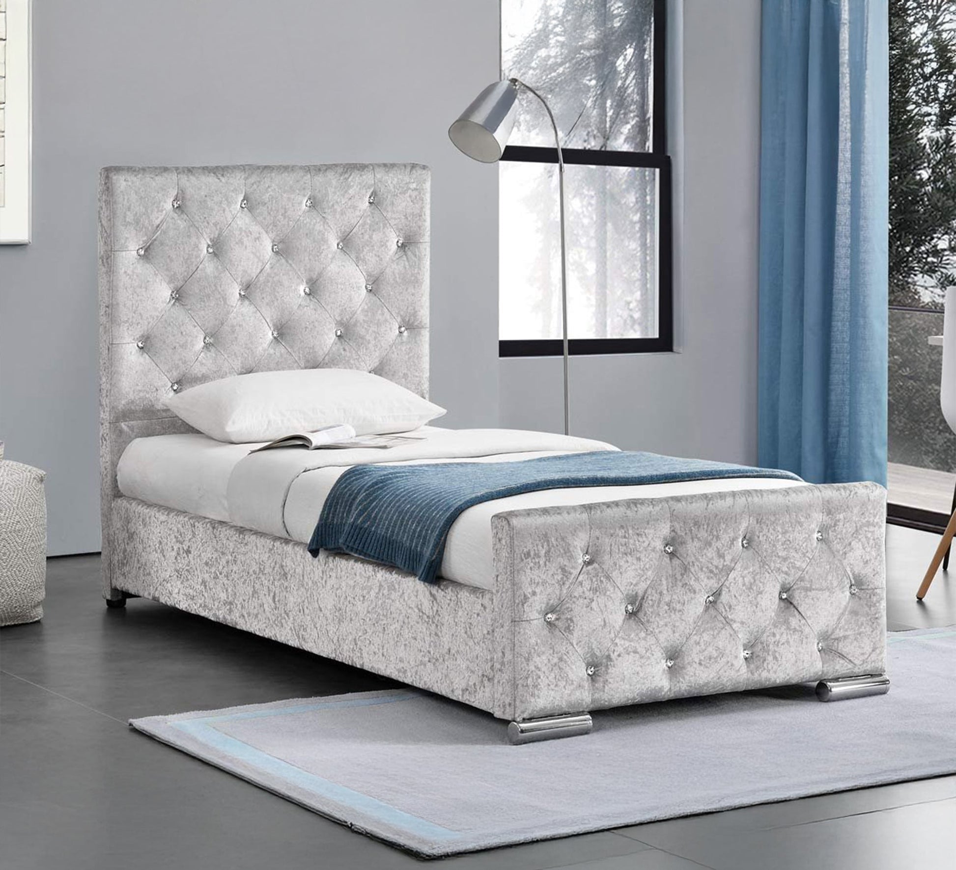 Upholstered bed with capitone beads - Vitrine Furniture - Furniture