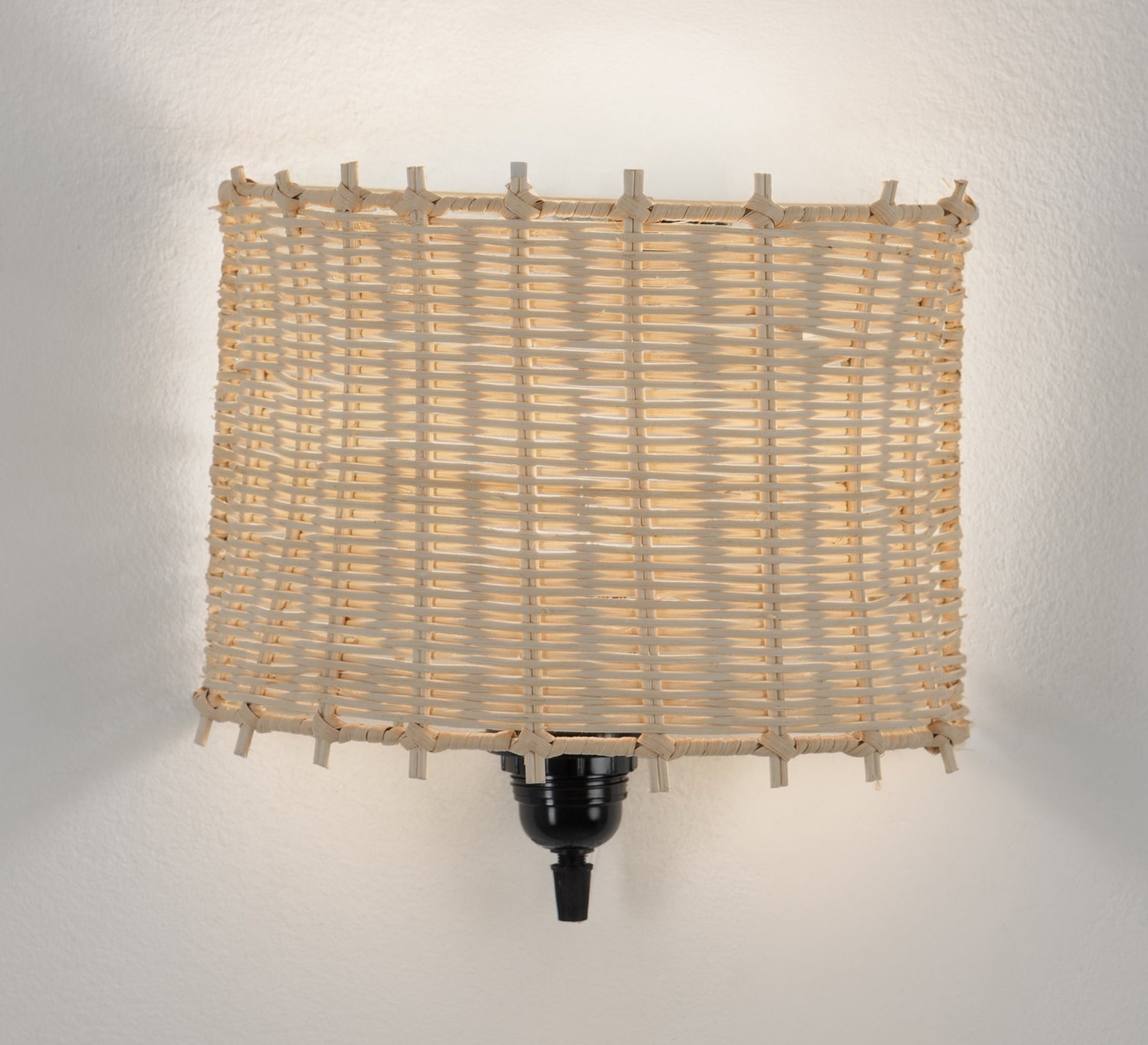 Wall sconce for a warm, rustic touch - Vitrine Furniture - Wall Sconce