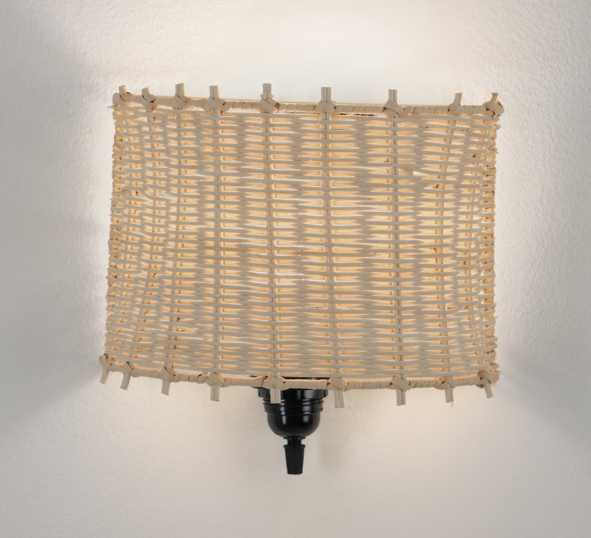 Wall sconce for a warm, rustic touch - Vitrine Furniture - Wall Sconce