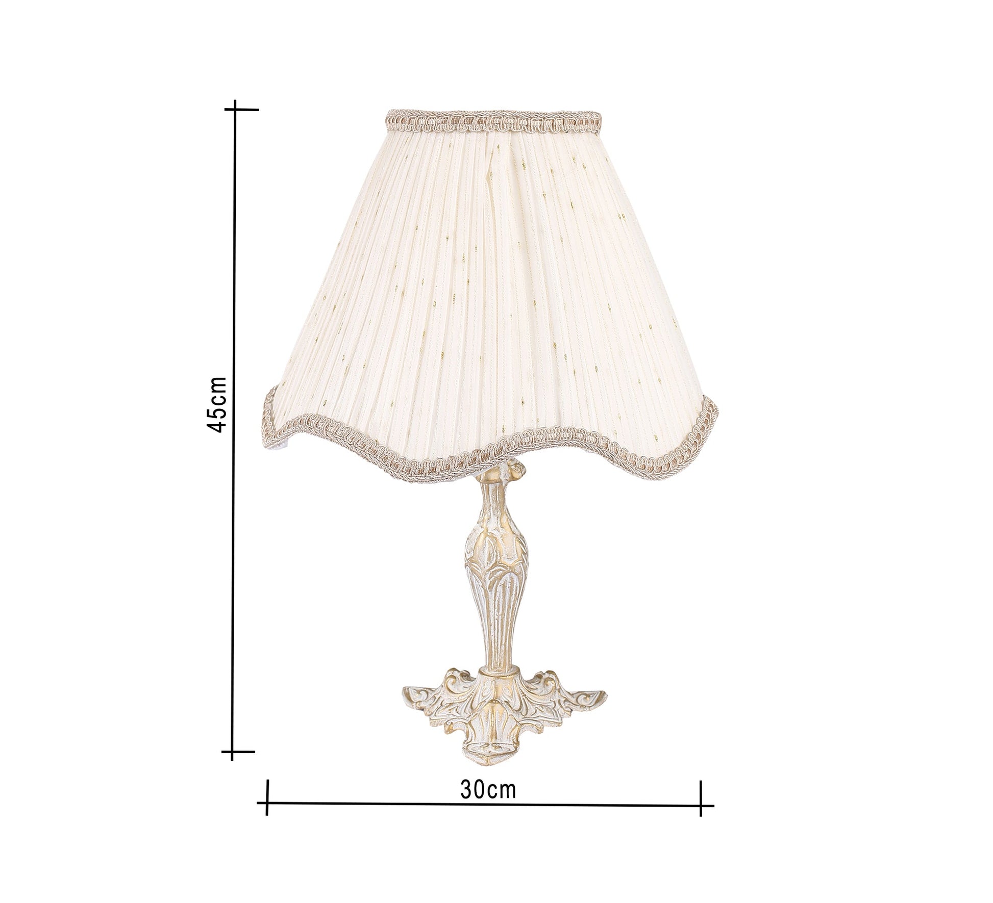 Warm lighting with a classic design and antique motifs - Vitrine Furniture - Lighting